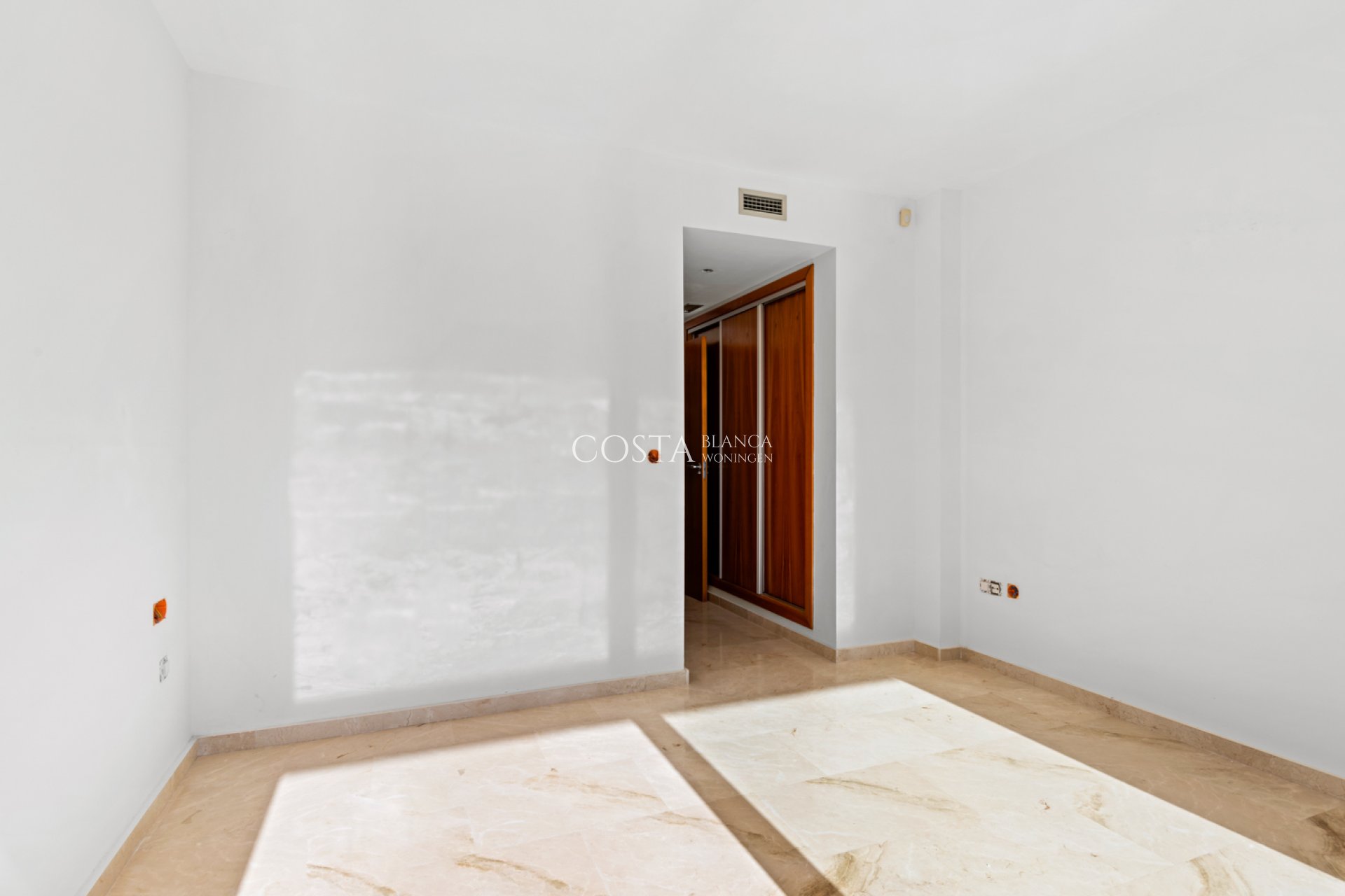 Wiederverkauf - Apartments -
Altea