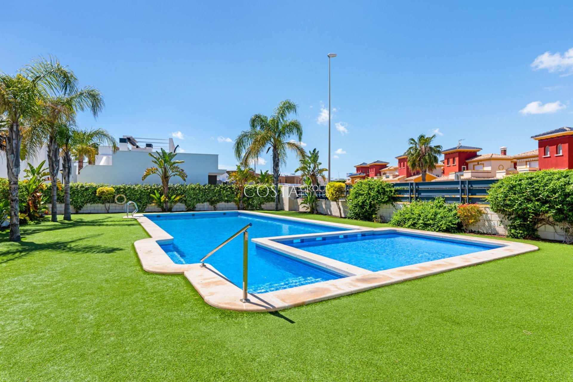 Wiederverkauf - Apartments -
 - Lomas de Cabo Roig