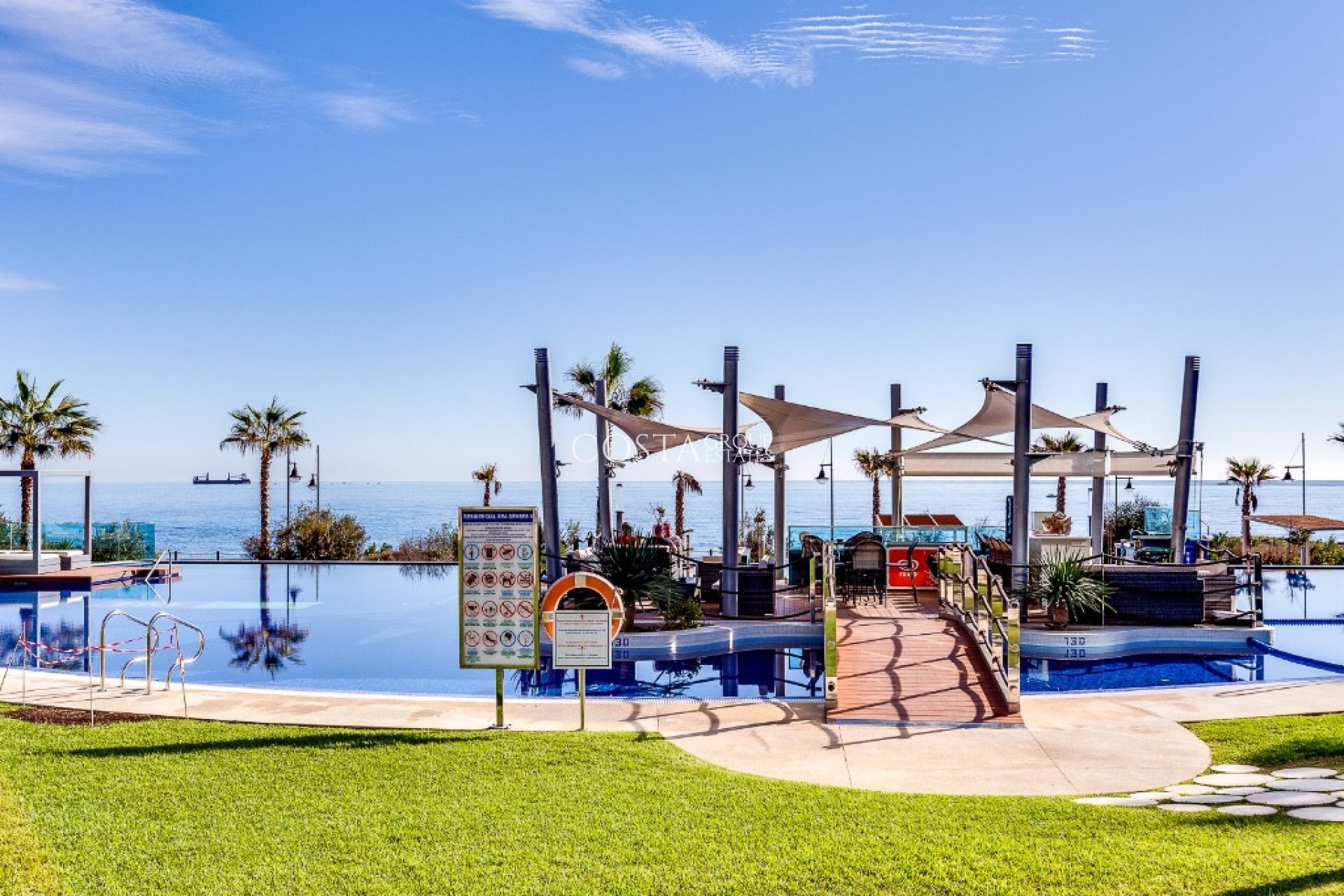 Wiederverkauf - Apartments -
Orihuela Costa - Punta Prima