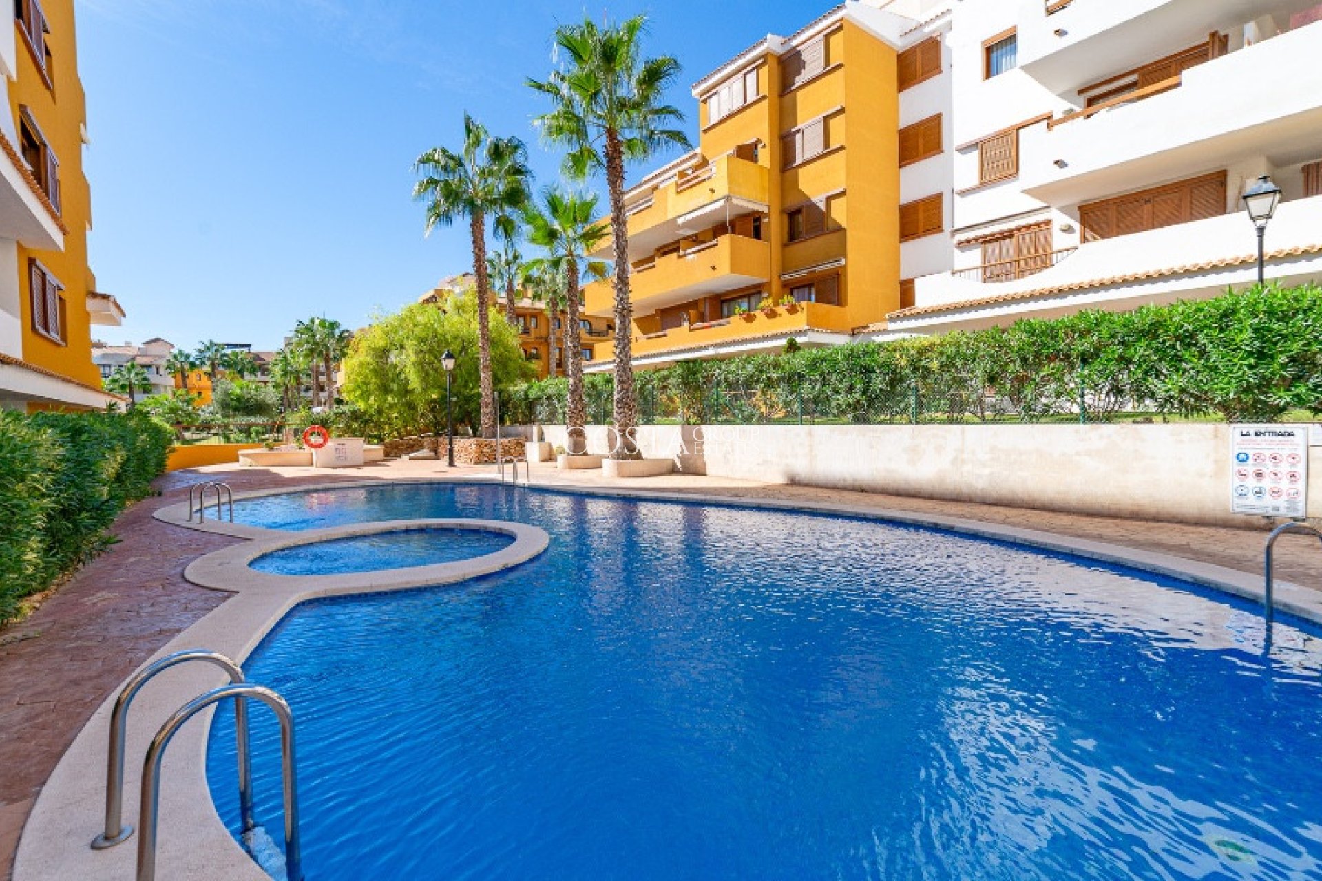 Wiederverkauf - Apartments -
Orihuela Costa - Punta Prima