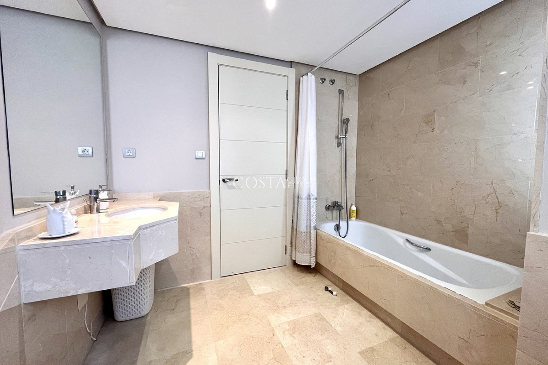 Wiederverkauf - Apartments -
Orihuela - Las Colinas Golf