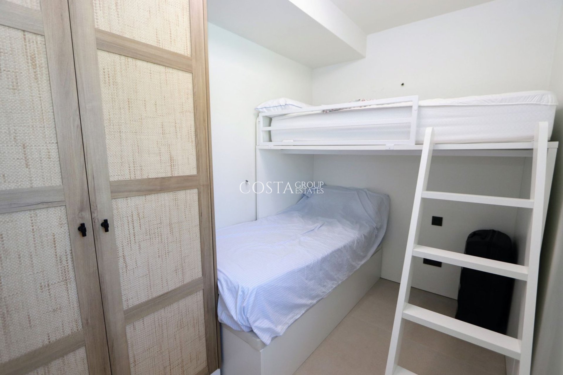 Wiederverkauf - Apartments -
Pilar de la Horadada - Torre De La Horadada