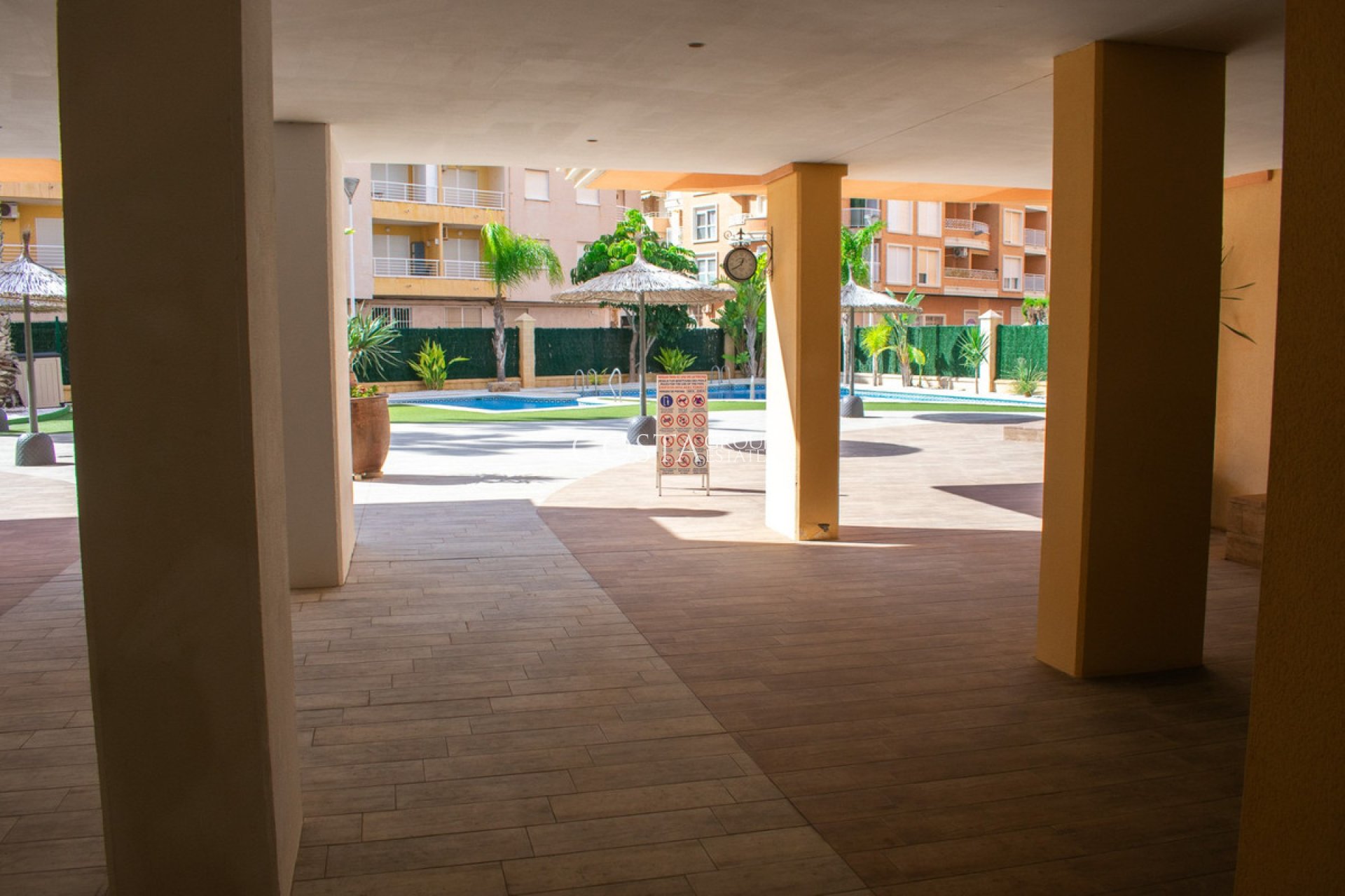 Wiederverkauf - Apartments -
Torrevieja - Playa de los Locos