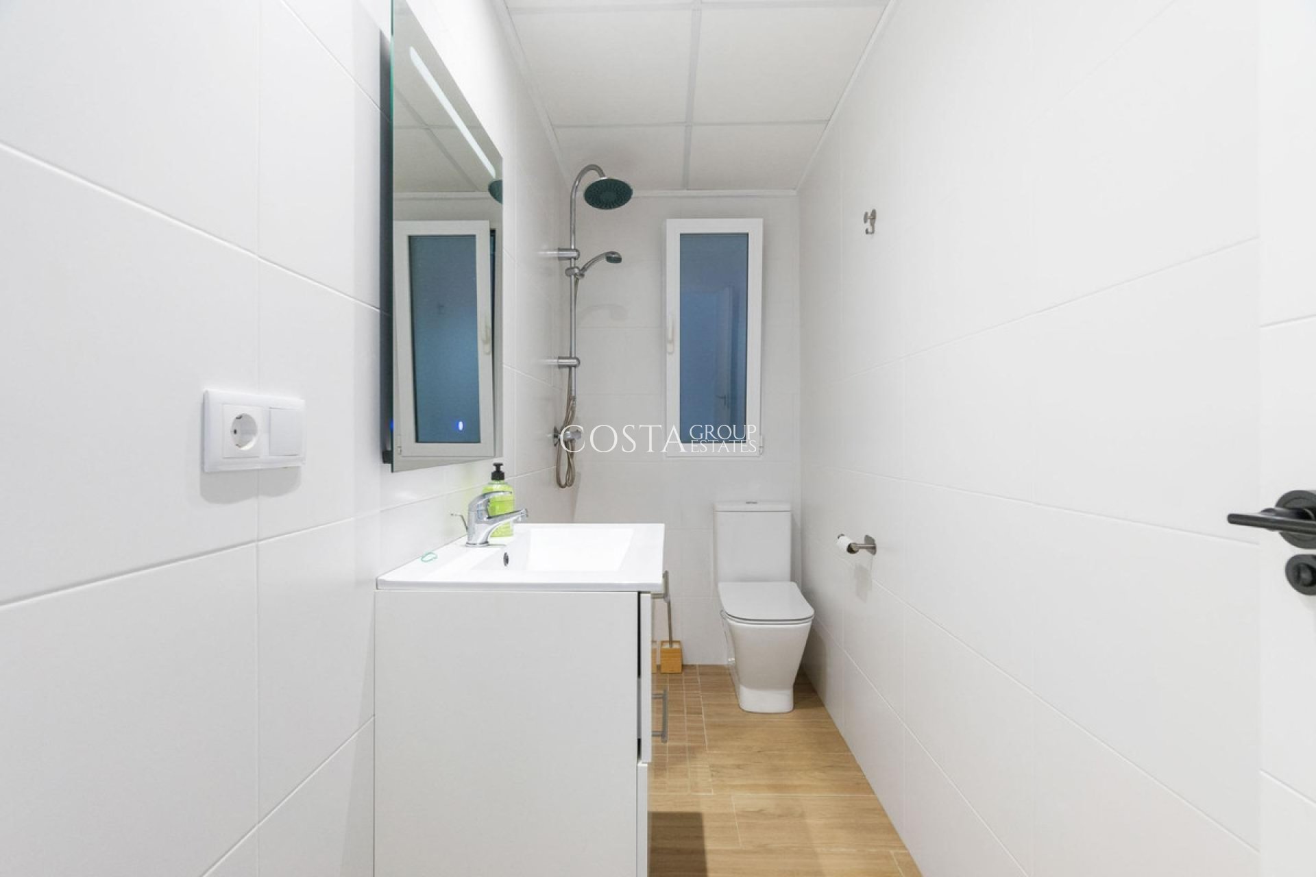 Wiederverkauf - Apartments -
Torrevieja - Playa del Cura