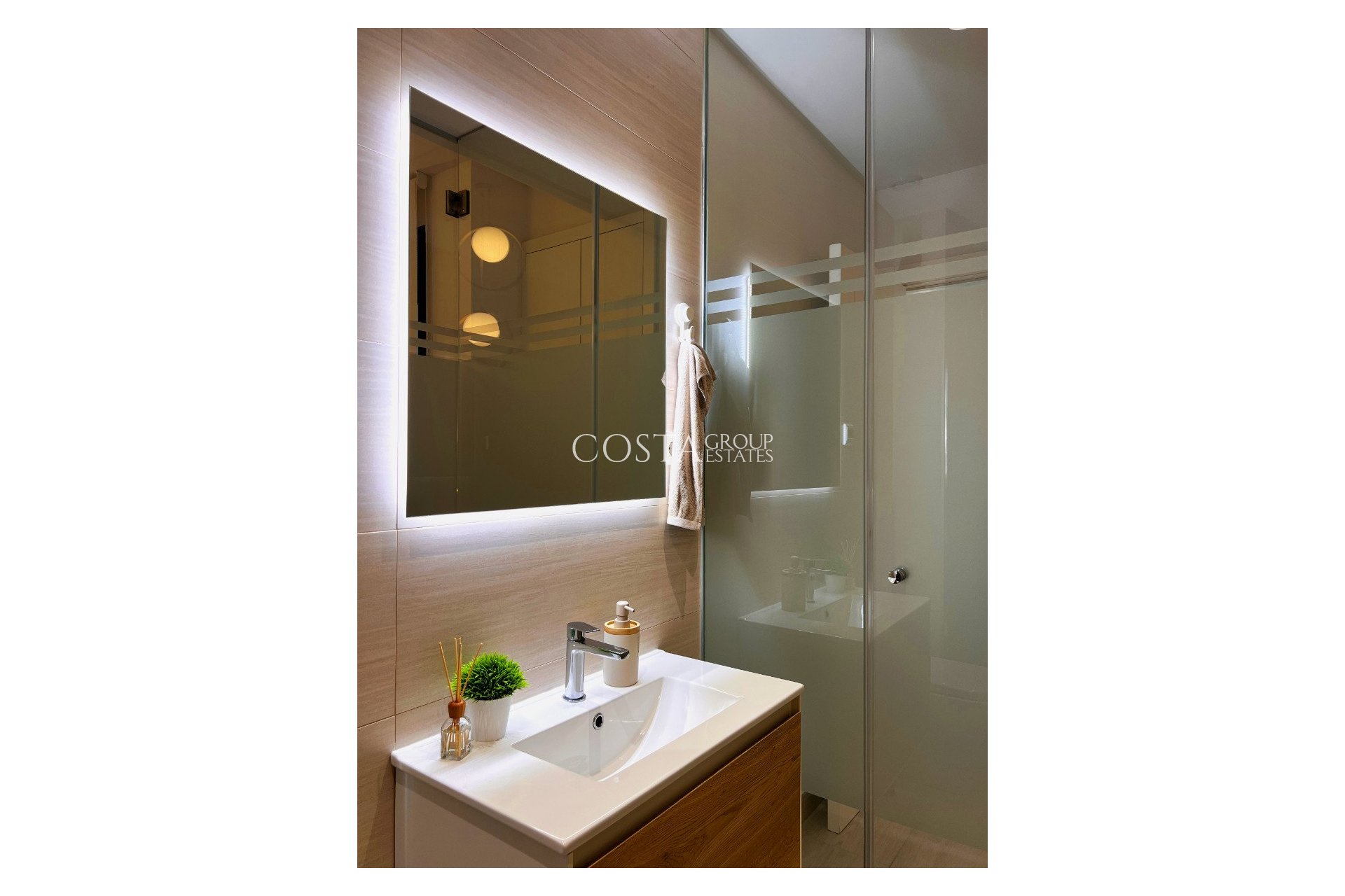 Wiederverkauf - Apartments -
Torrevieja - Playa del Cura