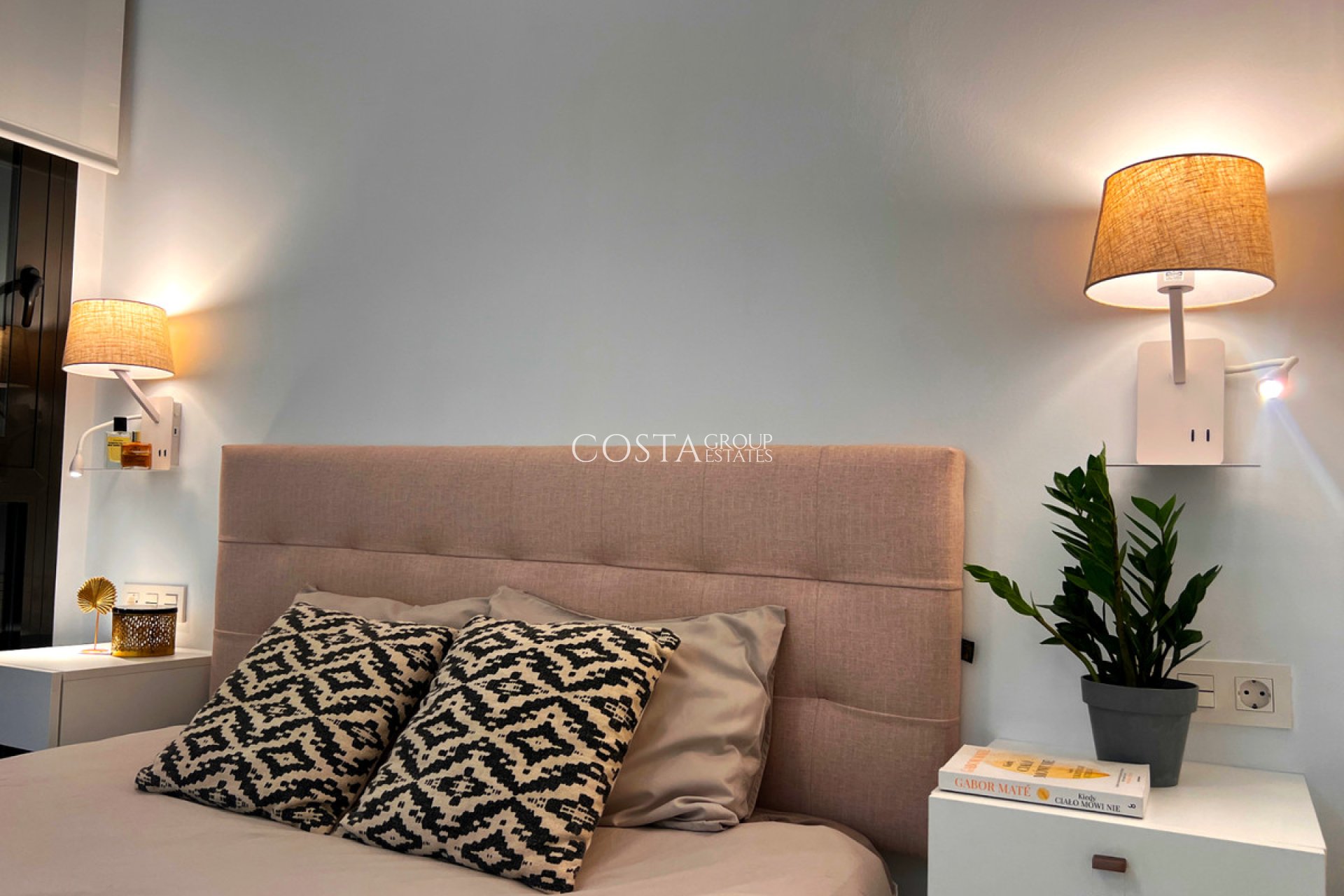 Wiederverkauf - Apartments -
Torrevieja - Playa del Cura