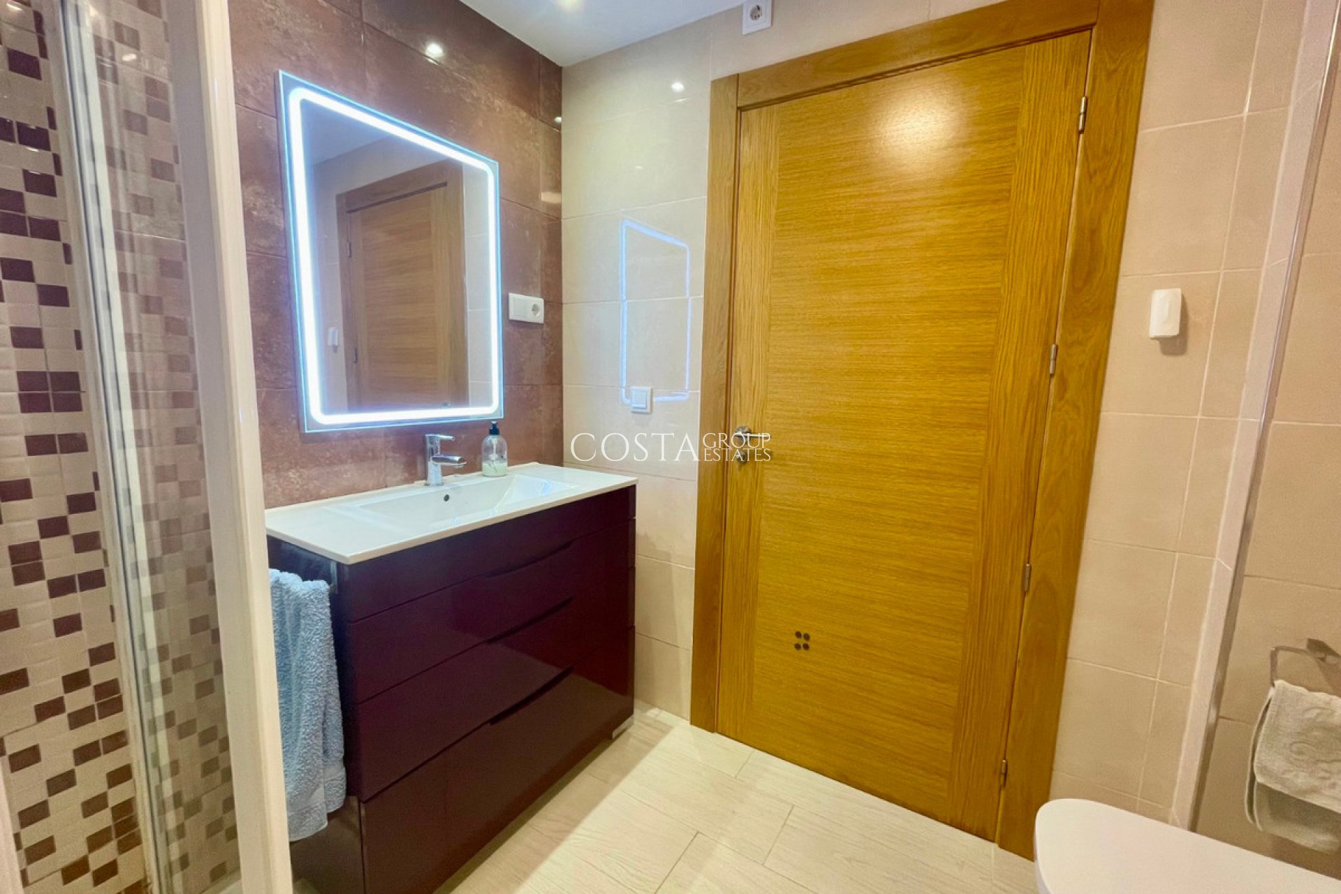 Wiederverkauf - Apartments -
Torrevieja - Playa del Cura