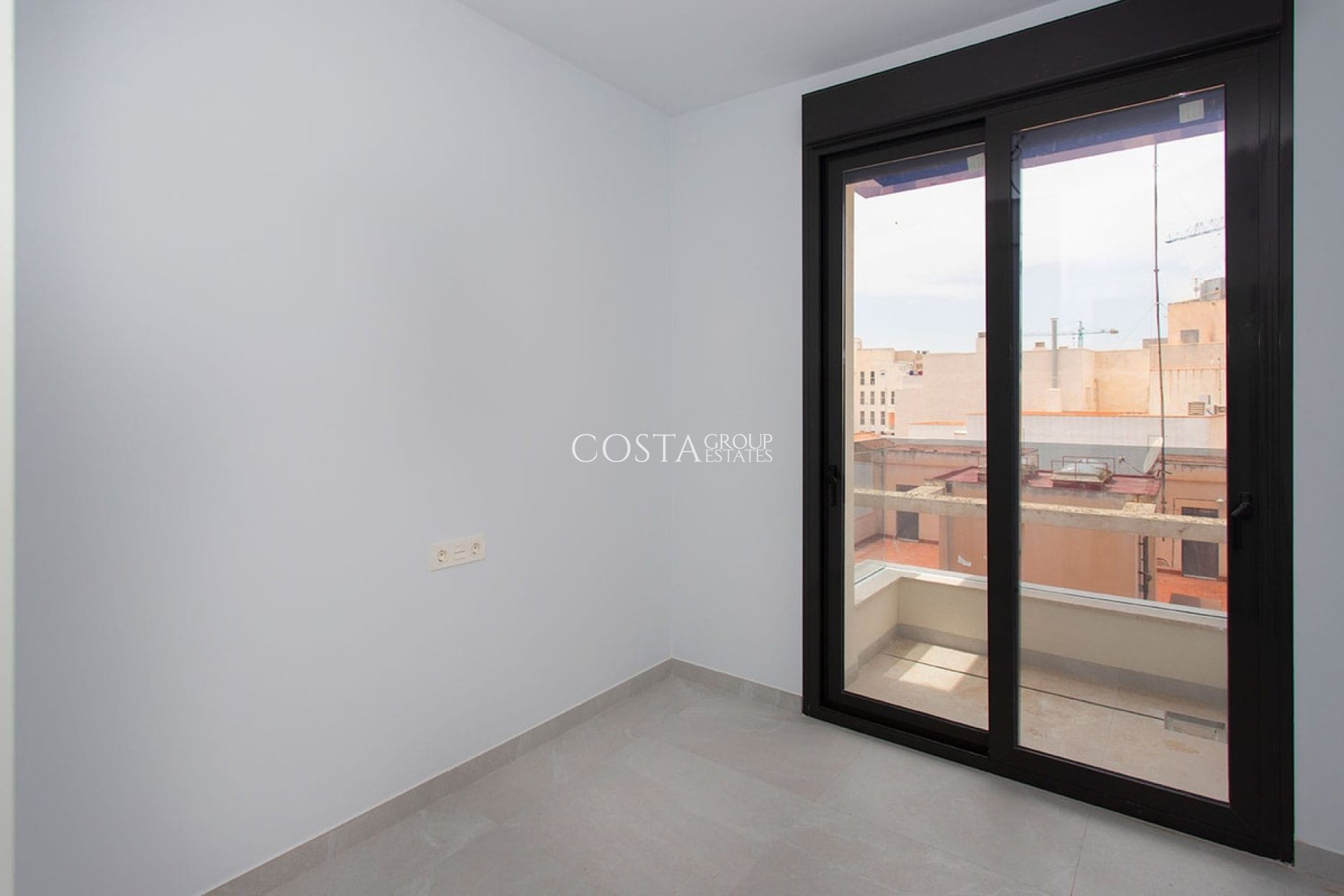 Wiederverkauf - Apartments -
Torrevieja - Playa del Cura