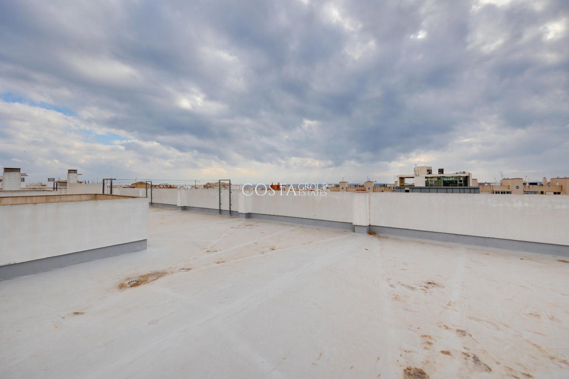 Wiederverkauf - Apartments -
Torrevieja - Playa del Cura