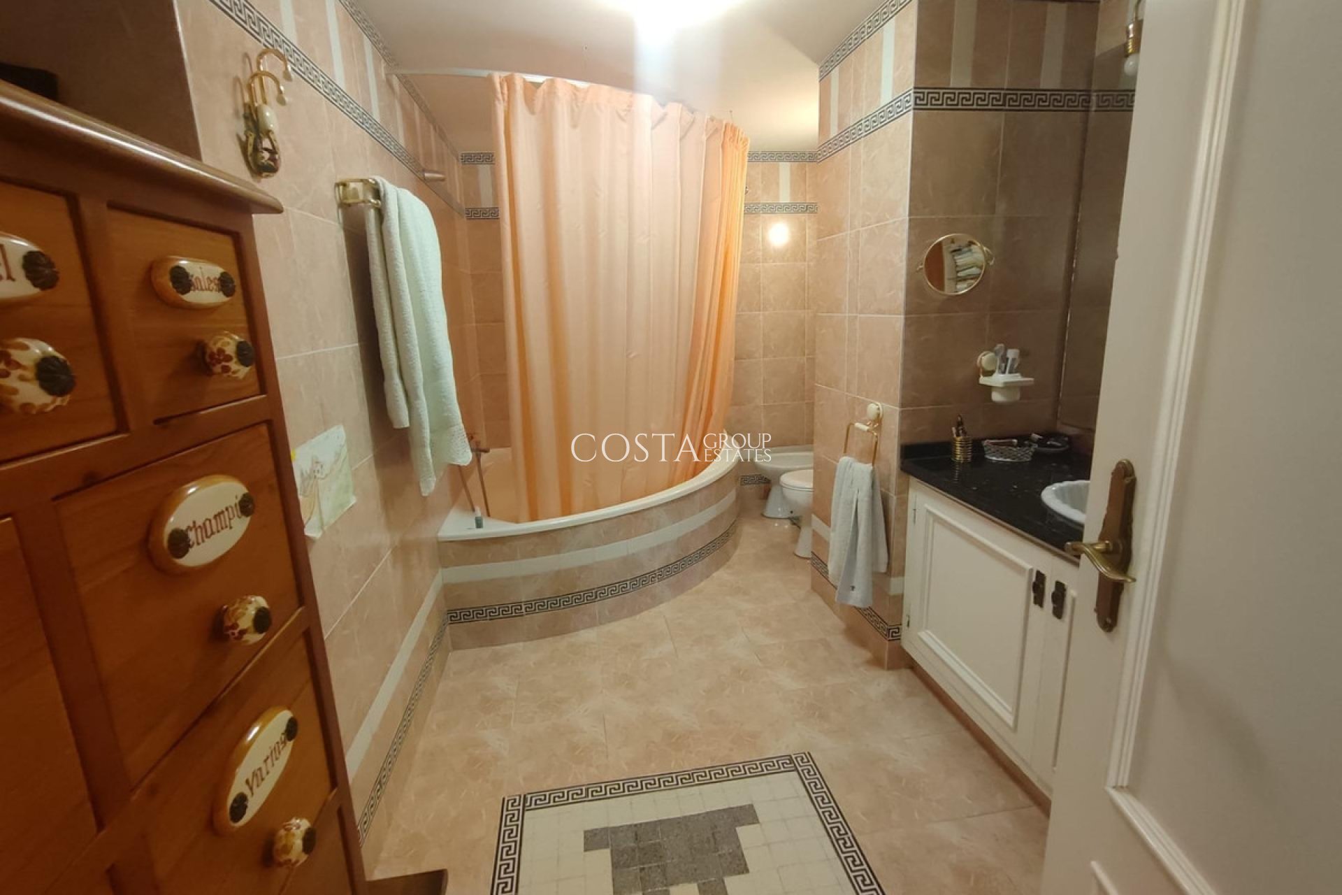 Wiederverkauf - Apartments -
Torrevieja - Torrevieja Centro