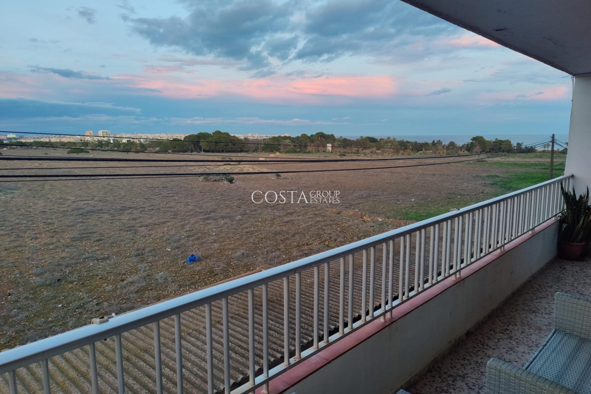 Wiederverkauf - Apartments -
Torrevieja - Torrevieja Centro