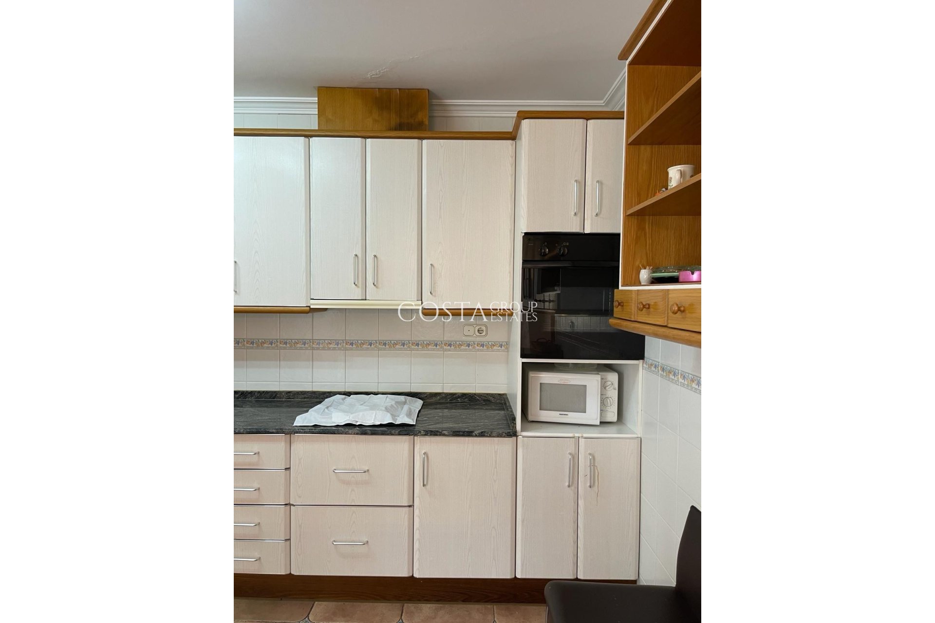 Wiederverkauf - Apartments -
Torrevieja - Torrevieja Centro