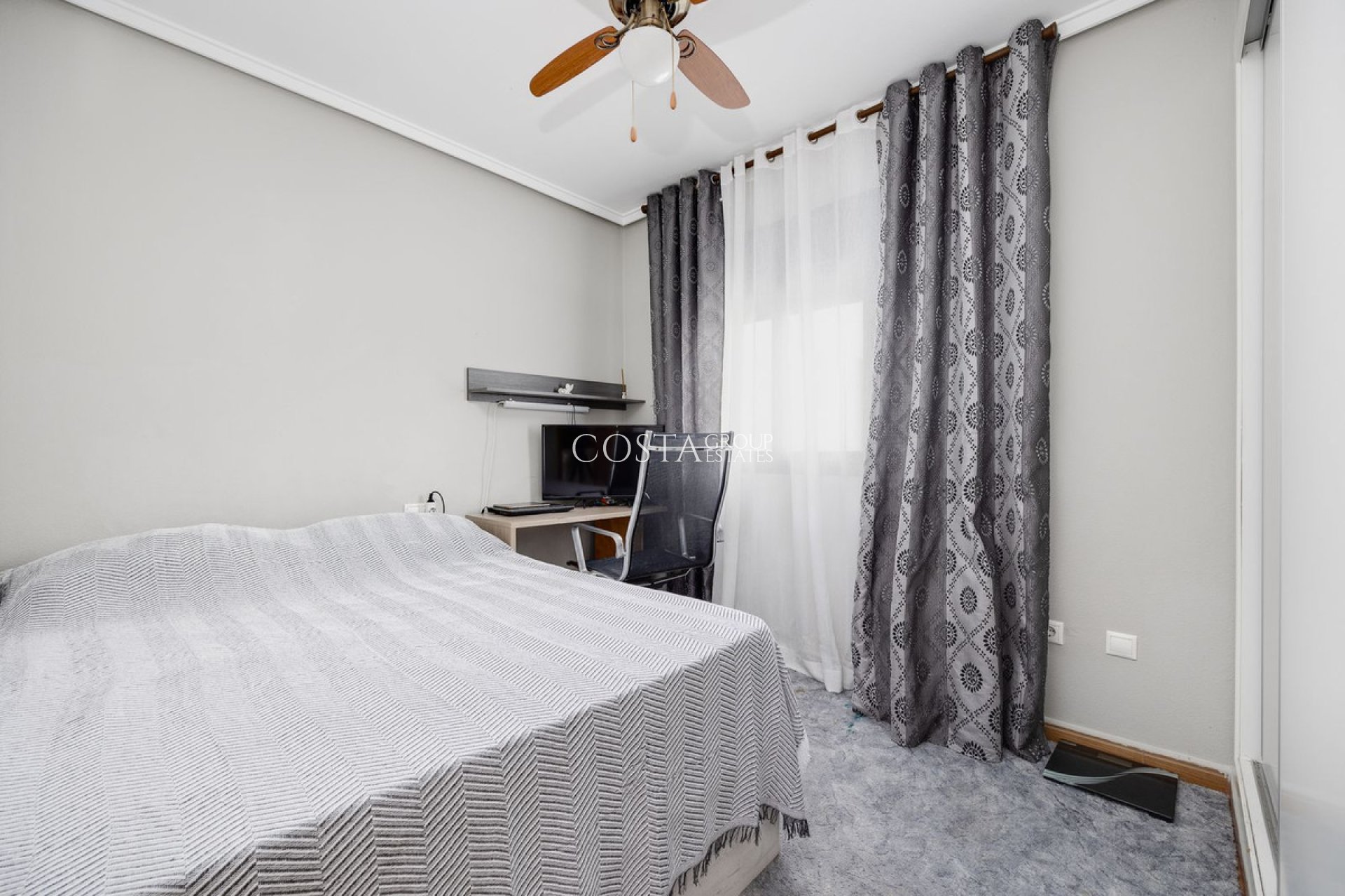 Wiederverkauf - Apartments -
Torrevieja - Torrevieja Centro