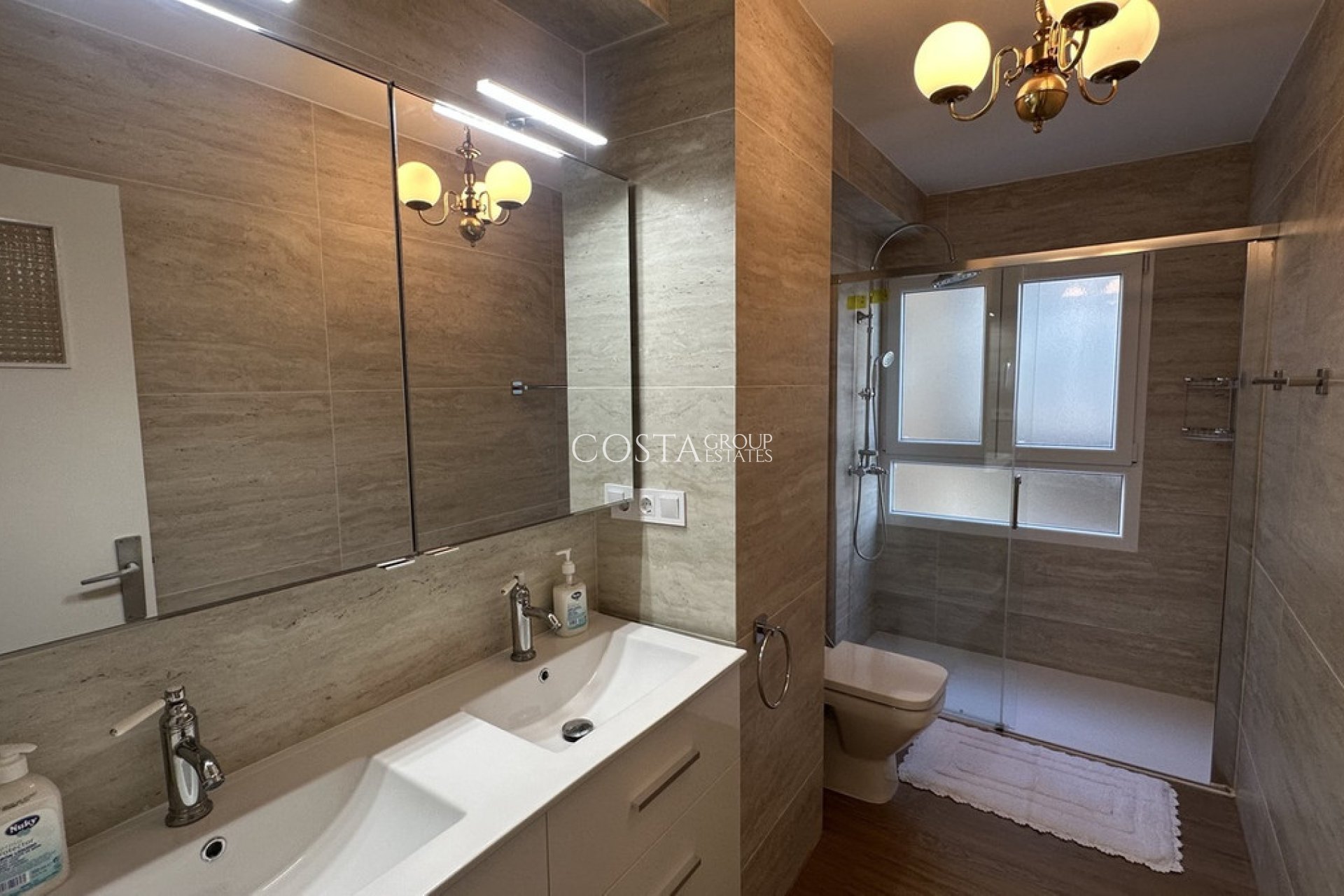 Wiederverkauf - Apartments -
Torrevieja - Torrevieja Centro