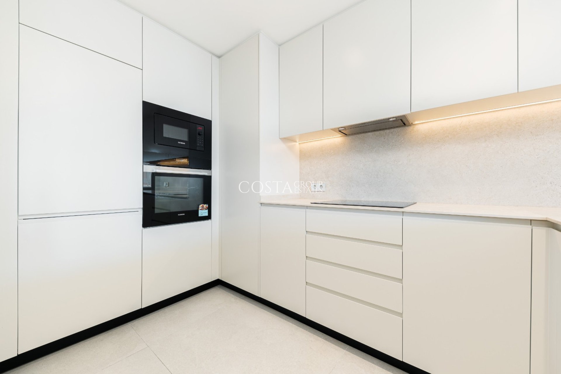 Wiederverkauf - Apartments -
Torrevieja - Torrevieja Centro