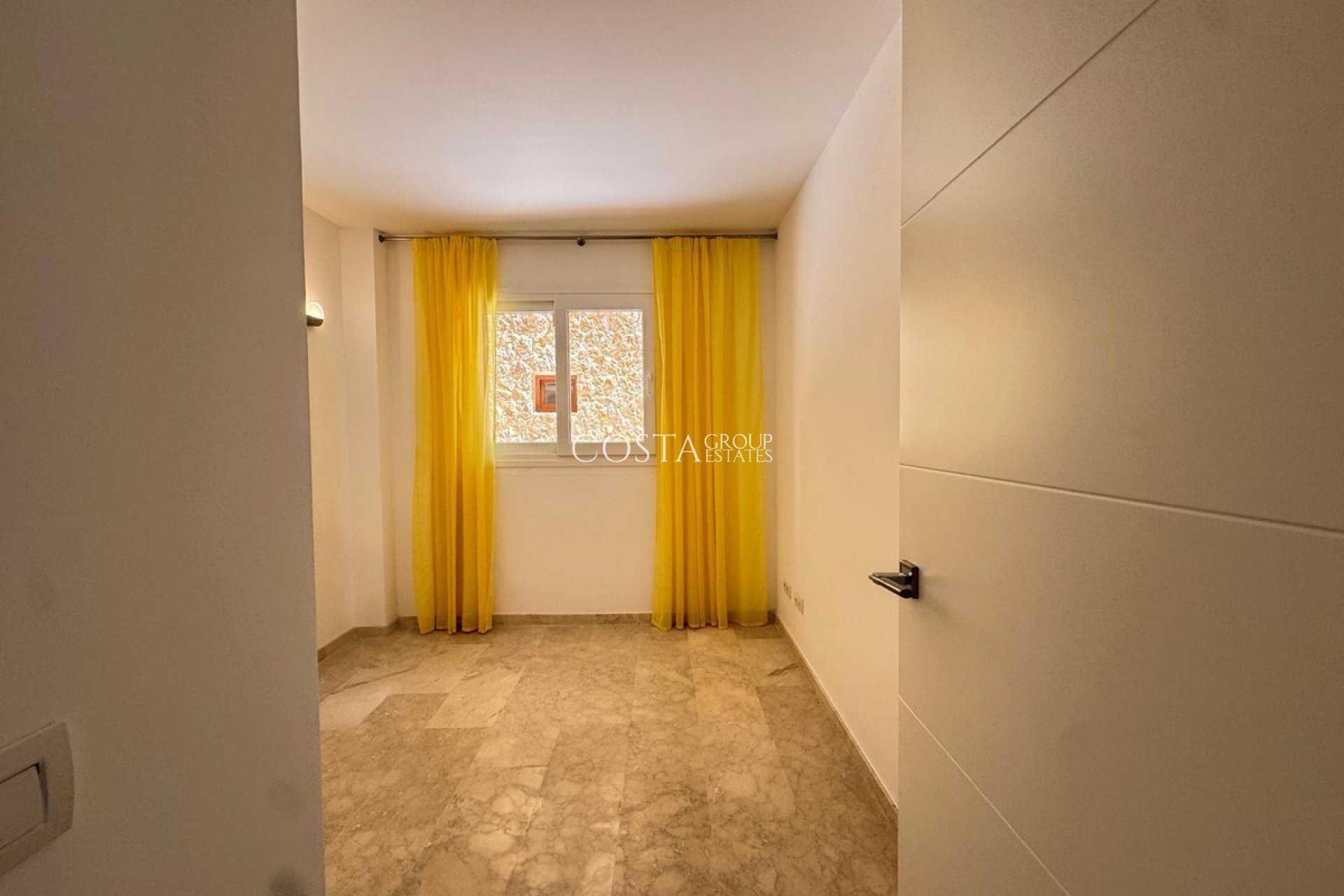 Wiederverkauf - Apartments -
Torrevieja - Torrevieja Centro