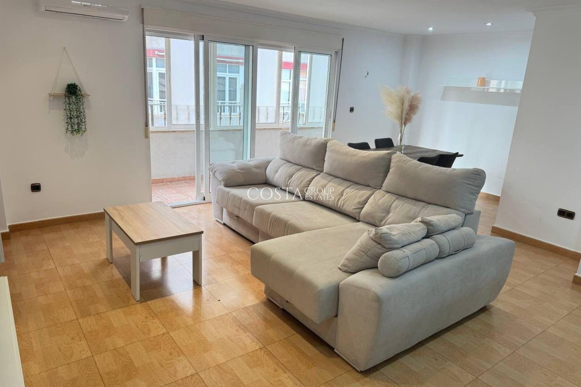 Wiederverkauf - Apartments -
Torrevieja - Torrevieja Centro