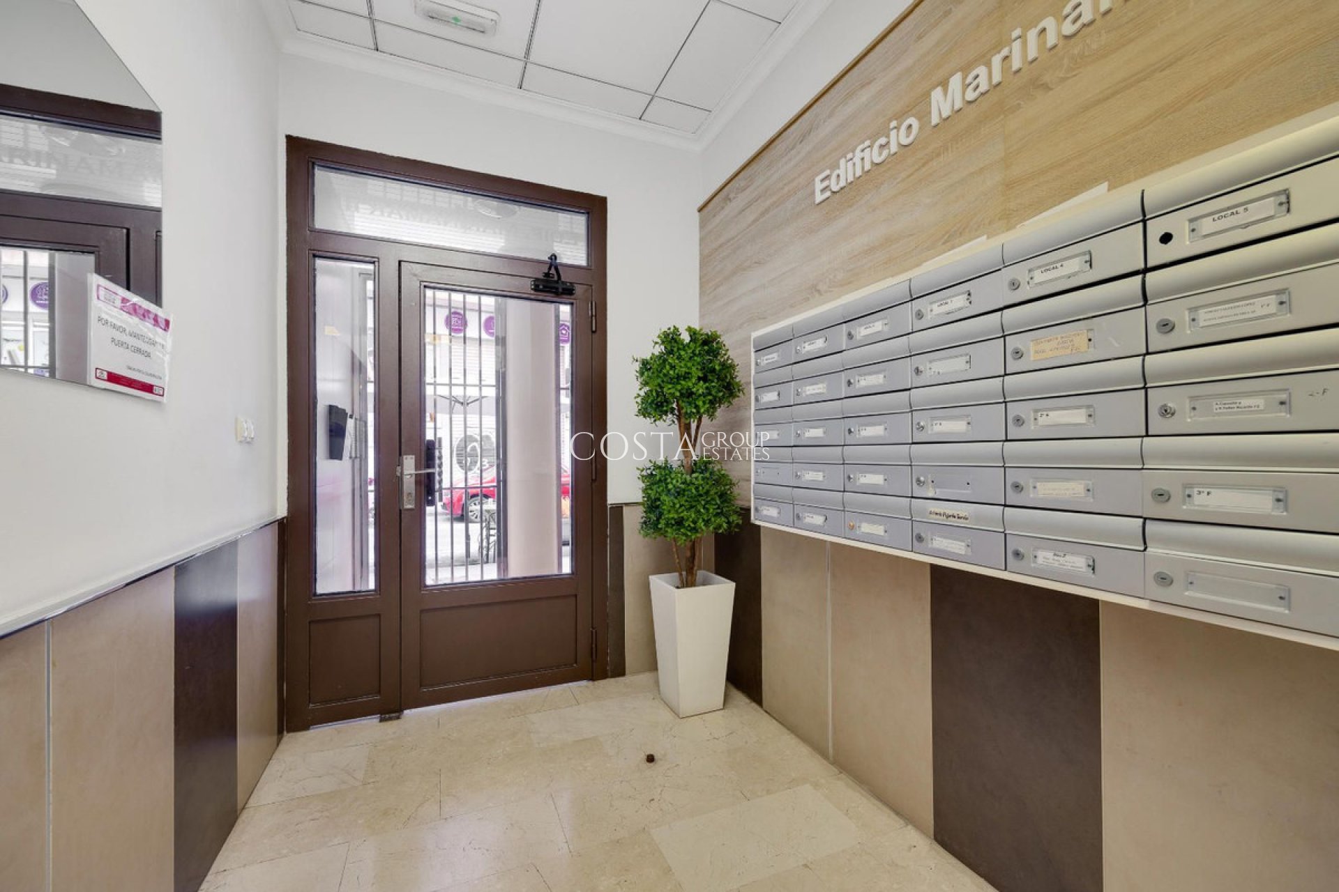 Wiederverkauf - Apartments -
Torrevieja - Torrevieja Centro