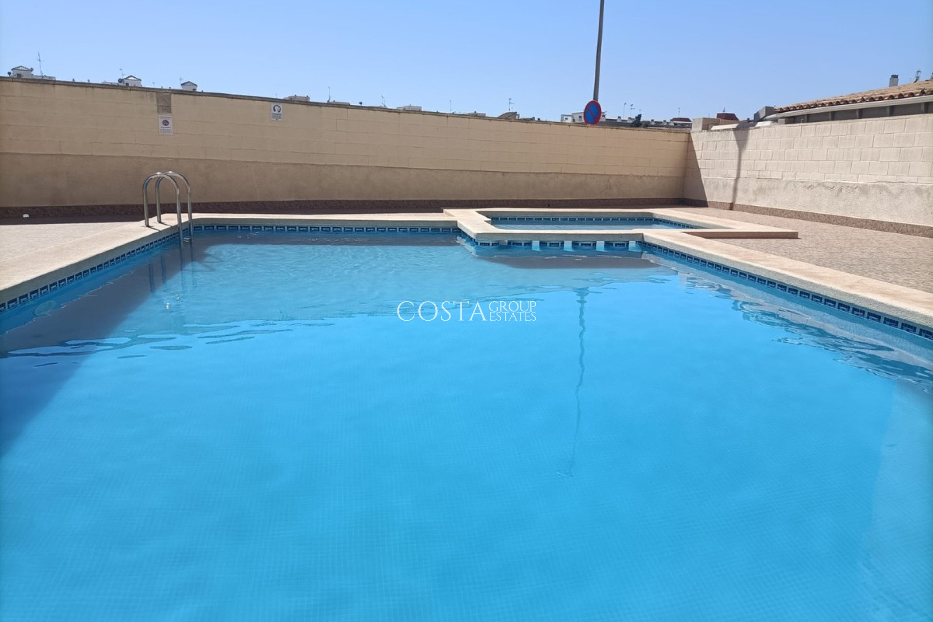 Wiederverkauf - Apartments -
Torrevieja - Torrevieja Centro