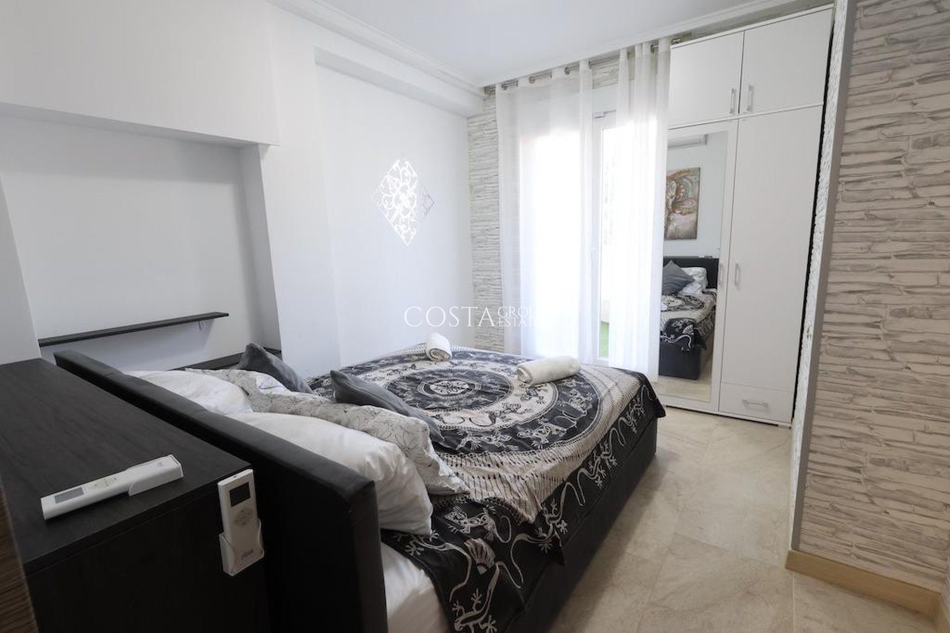 Wiederverkauf - Apartments -
Torrevieja - Torrevieja Centro