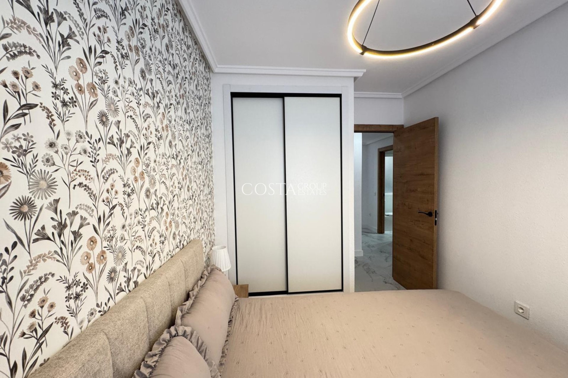 Wiederverkauf - Apartments -
Torrevieja - Torrevieja Centro