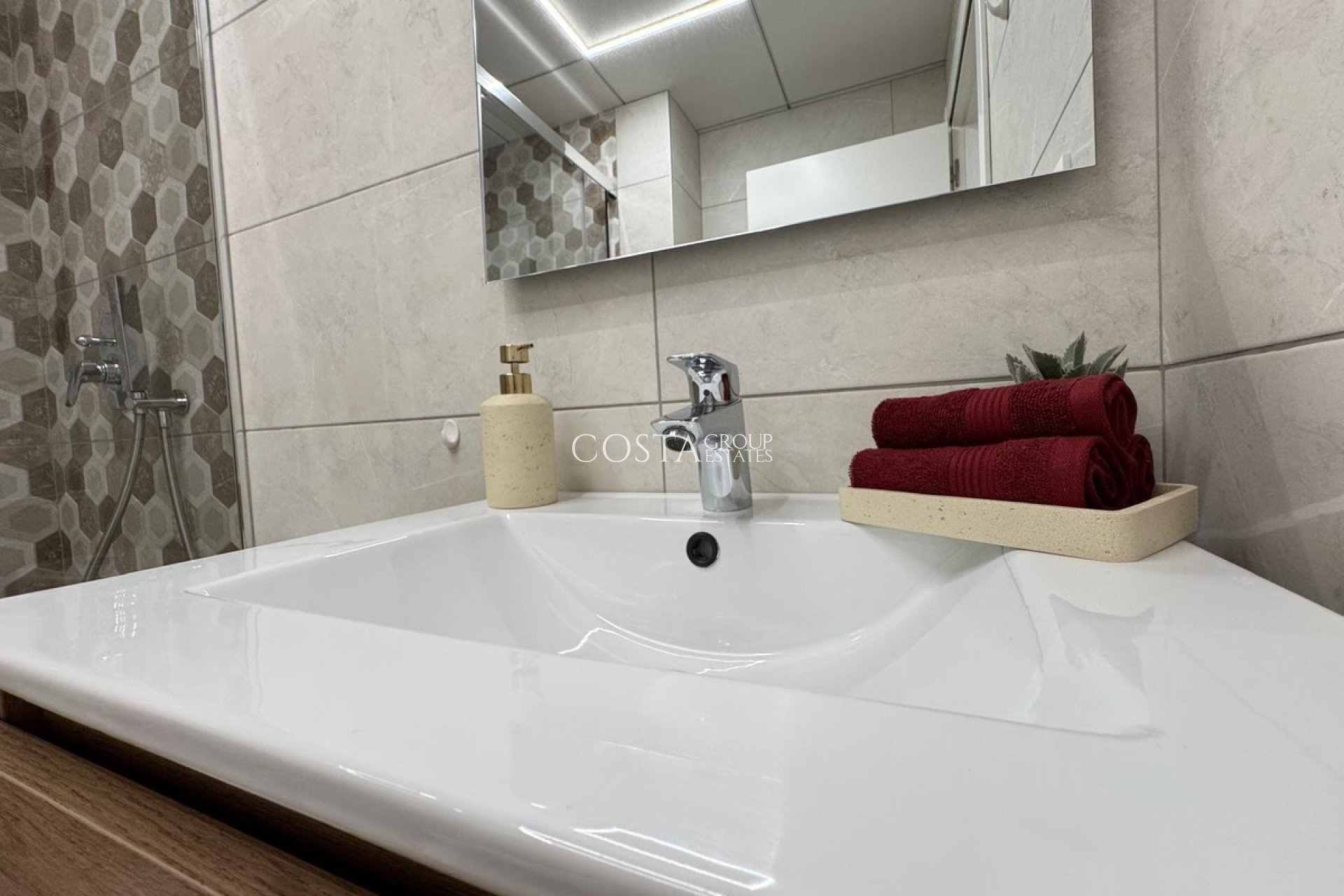 Wiederverkauf - Apartments -
Torrevieja - Torrevieja Centro