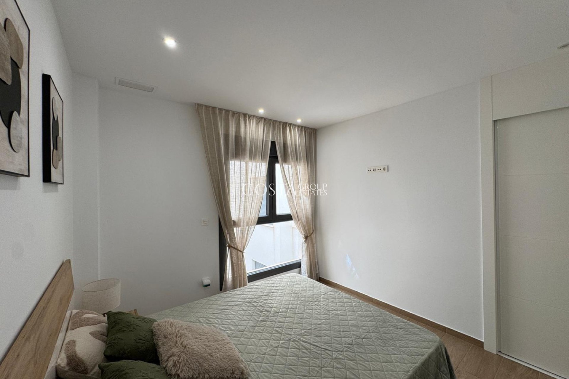 Wiederverkauf - Apartments -
Torrevieja - Torrevieja Centro