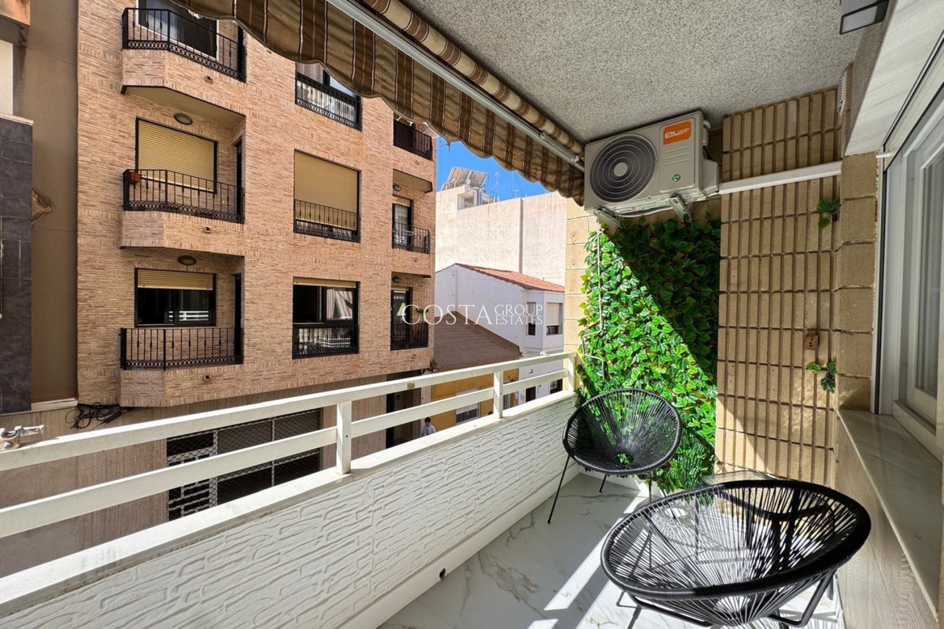 Wiederverkauf - Apartments -
Torrevieja - Torrevieja Centro