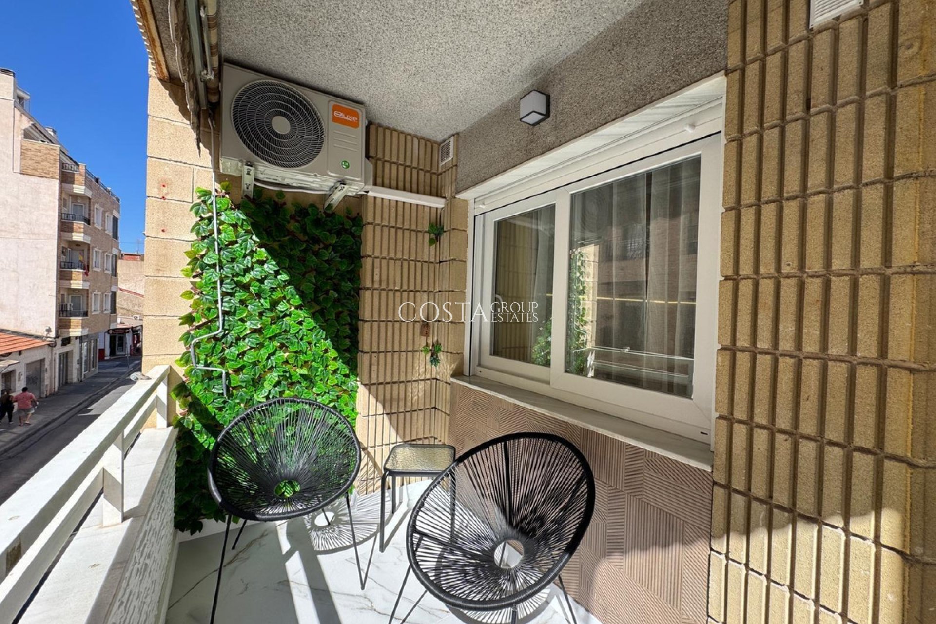 Wiederverkauf - Apartments -
Torrevieja - Torrevieja Centro