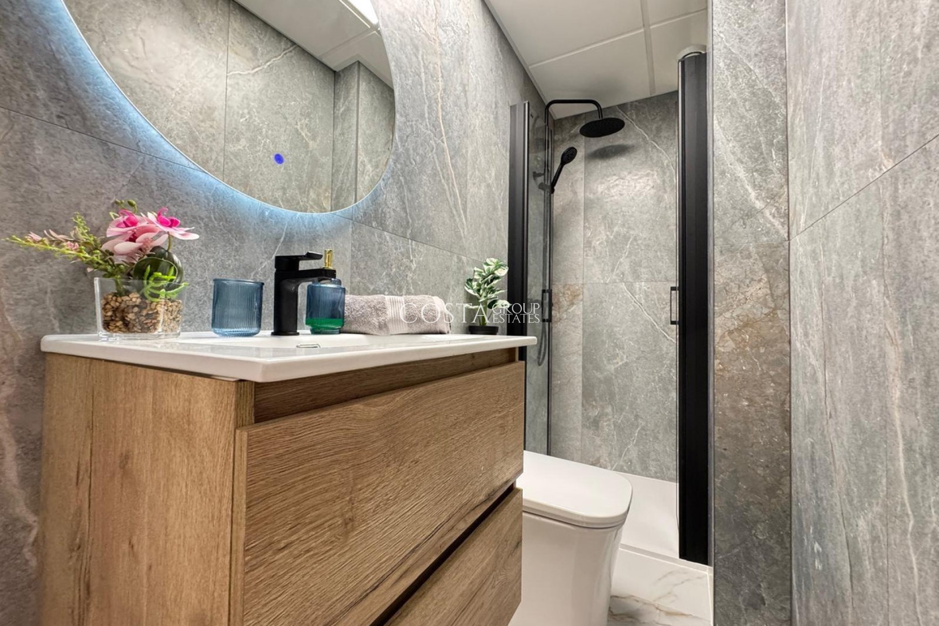 Wiederverkauf - Apartments -
Torrevieja - Torrevieja Centro