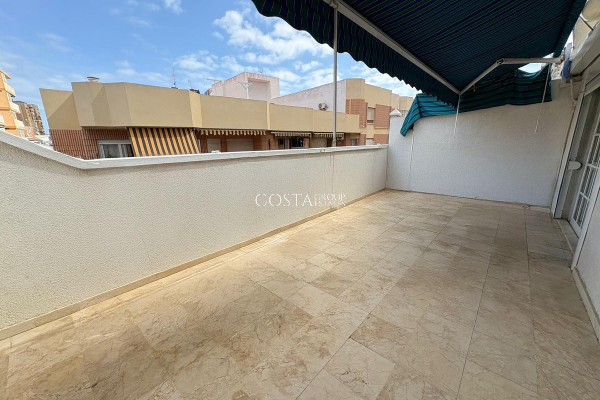 Wiederverkauf - Apartments -
Torrevieja - Torrevieja Centro