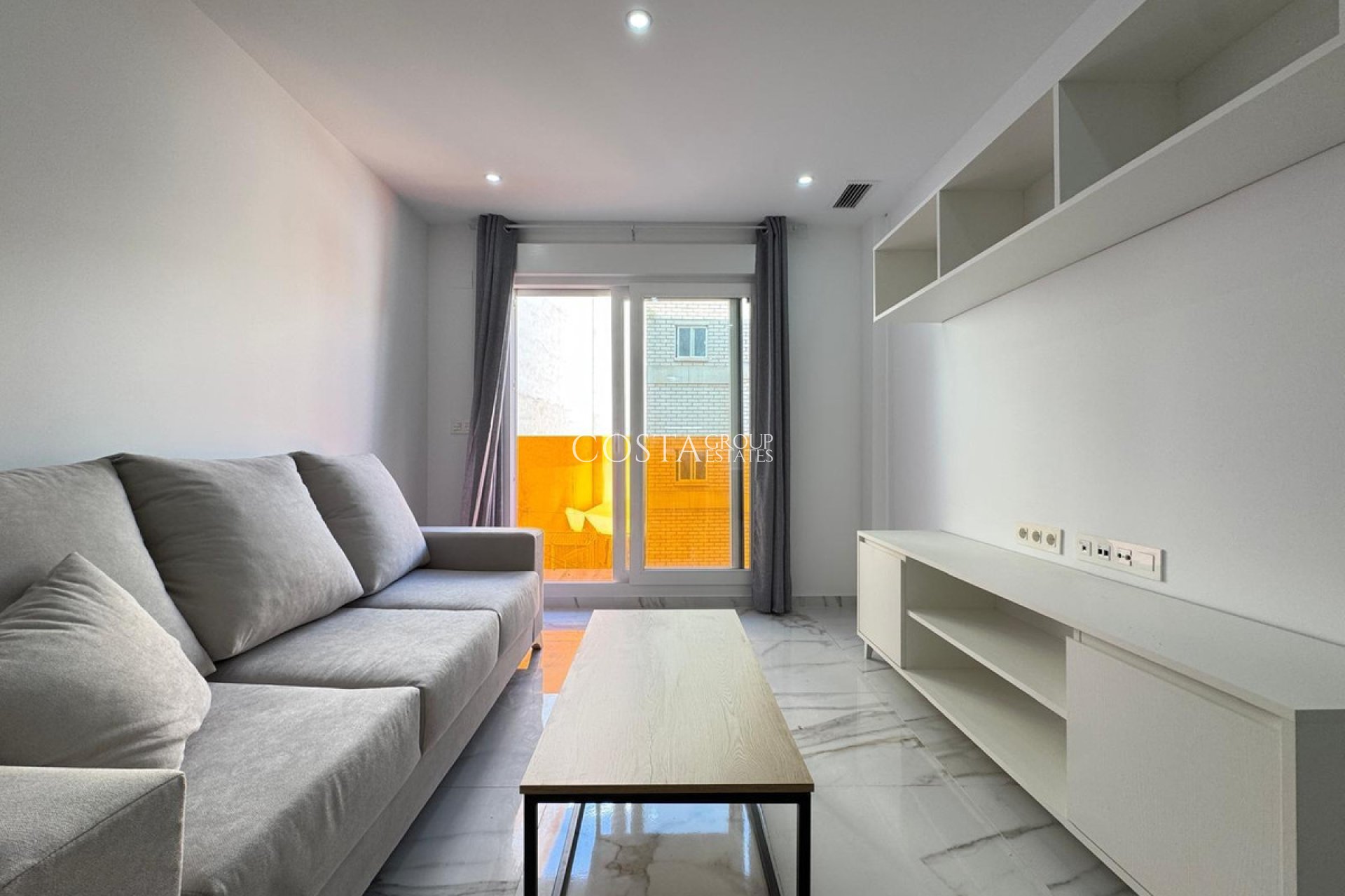 Wiederverkauf - Apartments -
Torrevieja - Torrevieja Centro