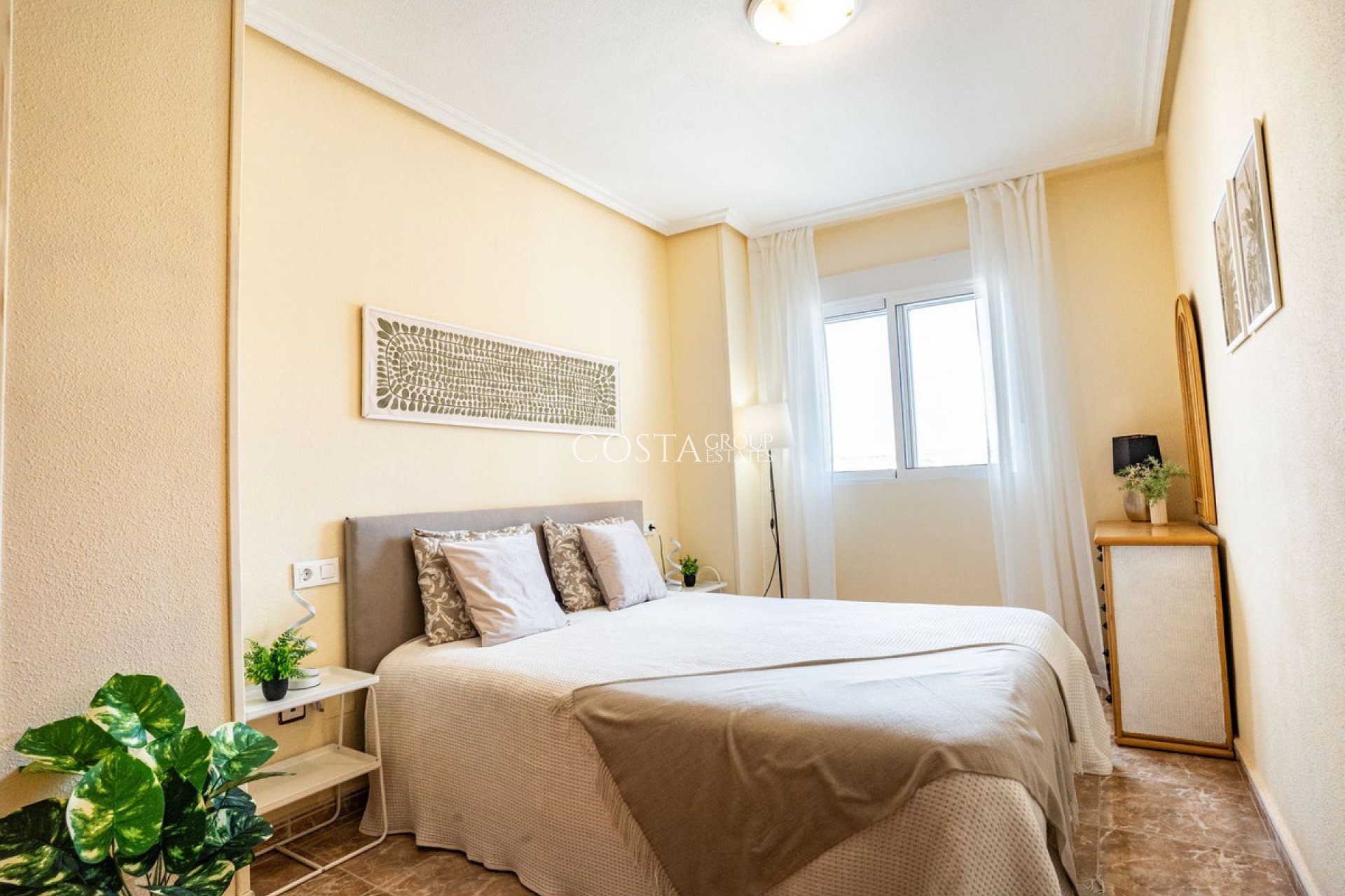 Wiederverkauf - Apartments -
Torrevieja - Torrevieja Centro