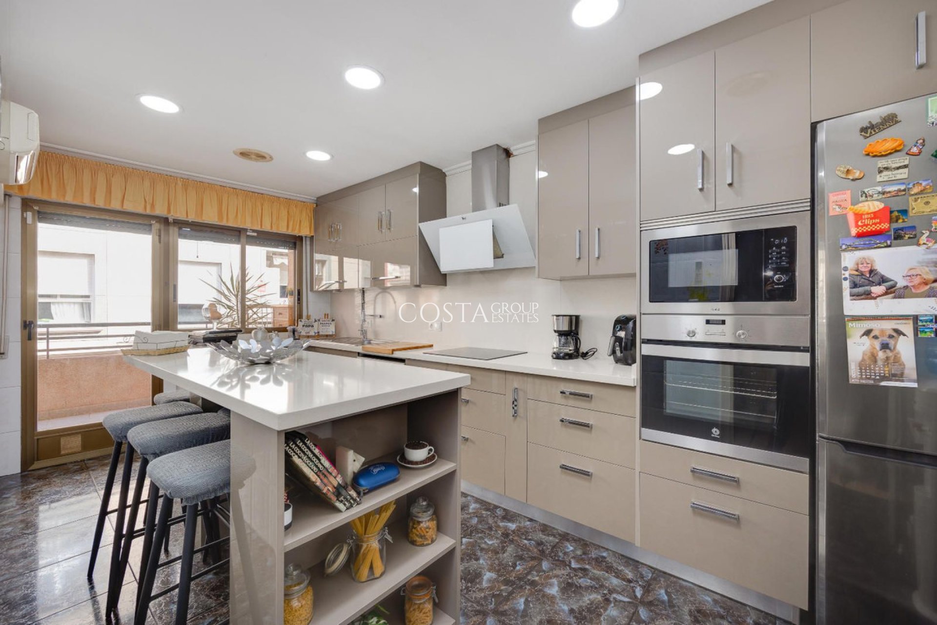 Wiederverkauf - Apartments -
Torrevieja - Torrevieja Centro