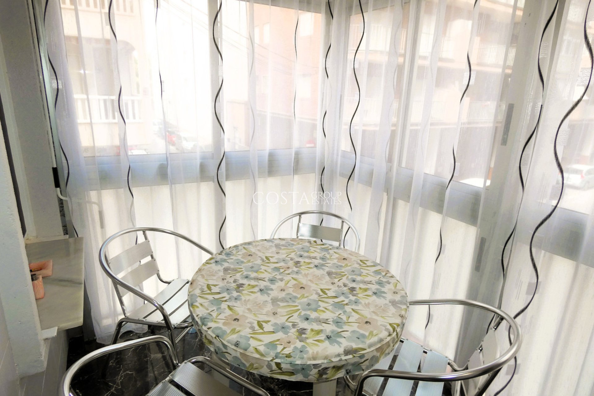 Wiederverkauf - Apartments -
Torrevieja - Torrevieja Centro