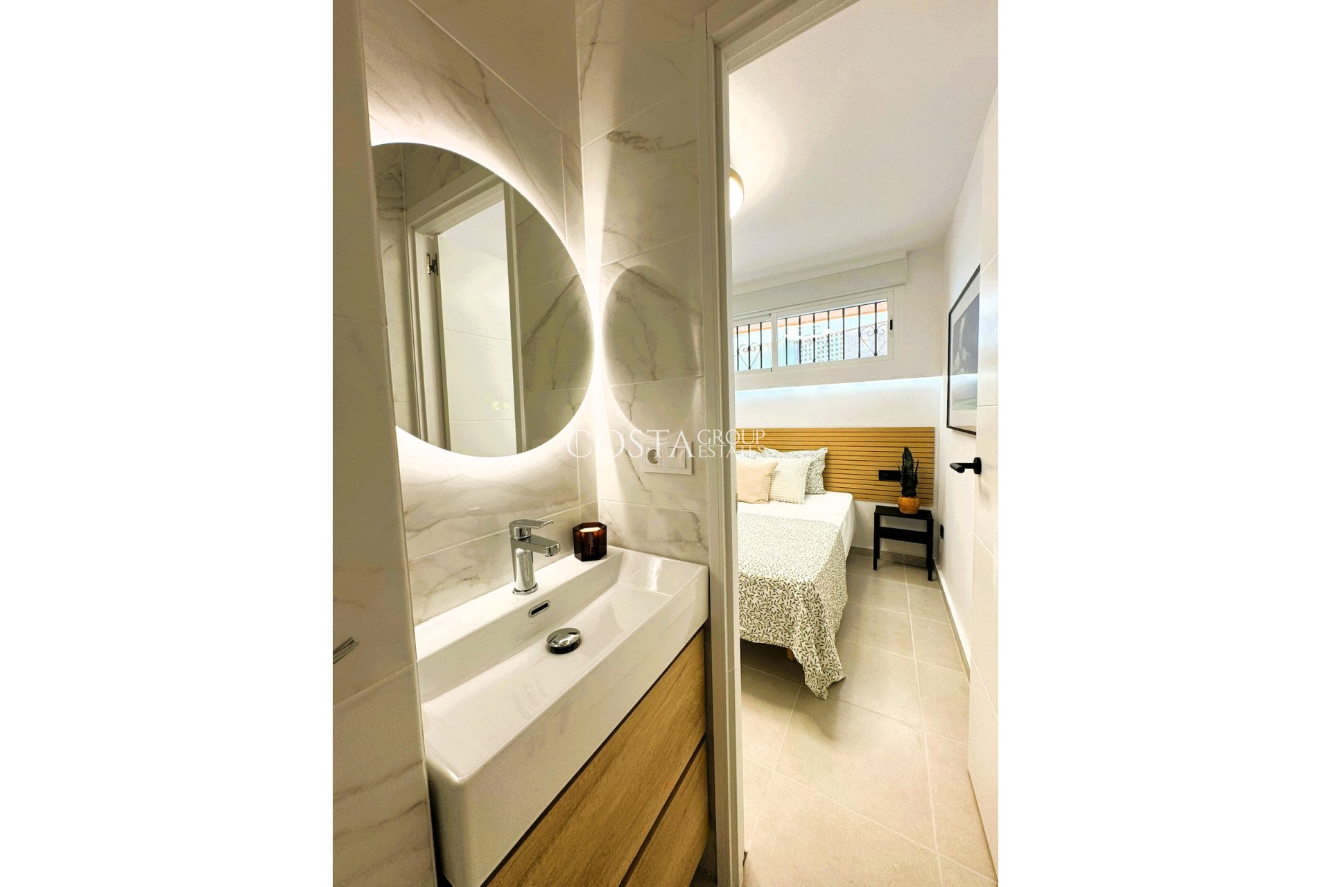 Wiederverkauf - Apartments -
Torrevieja - Torrevieja Centro