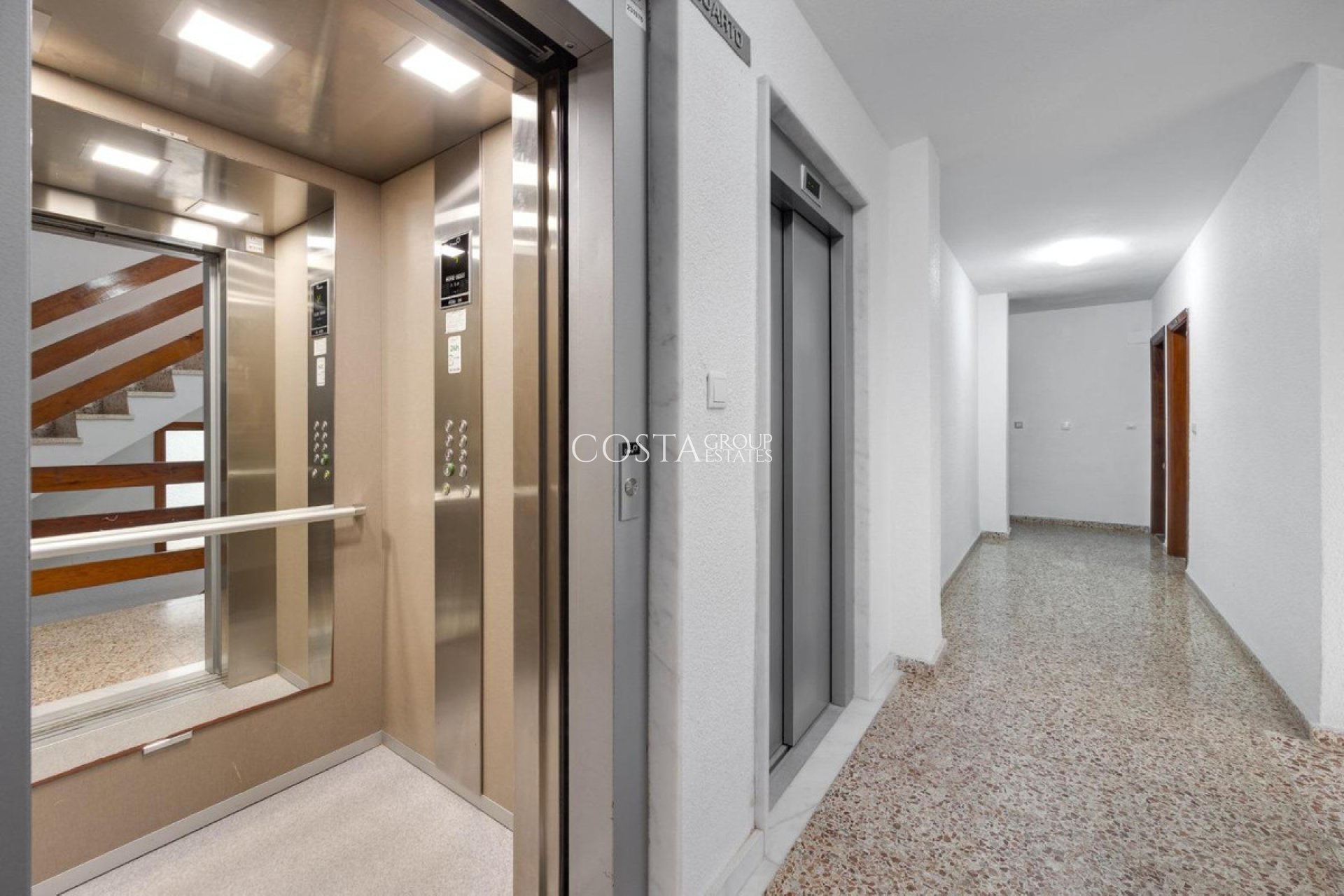 Wiederverkauf - Apartments -
Torrevieja - Torrevieja Centro