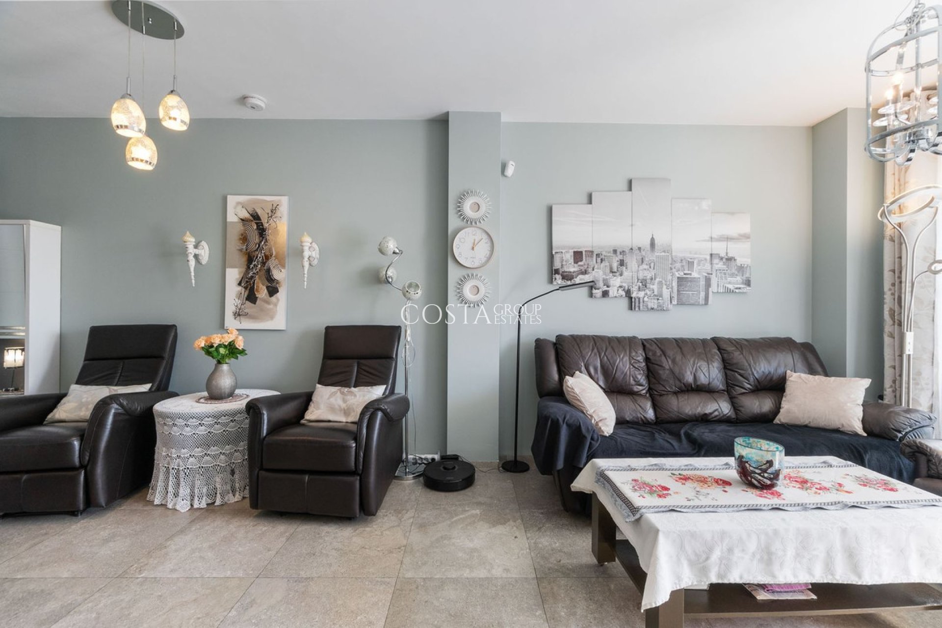 Wiederverkauf - Apartments -
Torrevieja - Torrevieja Centro