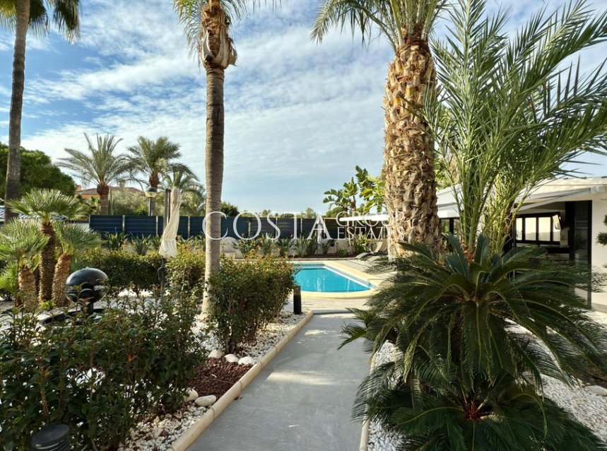 Wiederverkauf - House -
Alicante - Alicante Centro