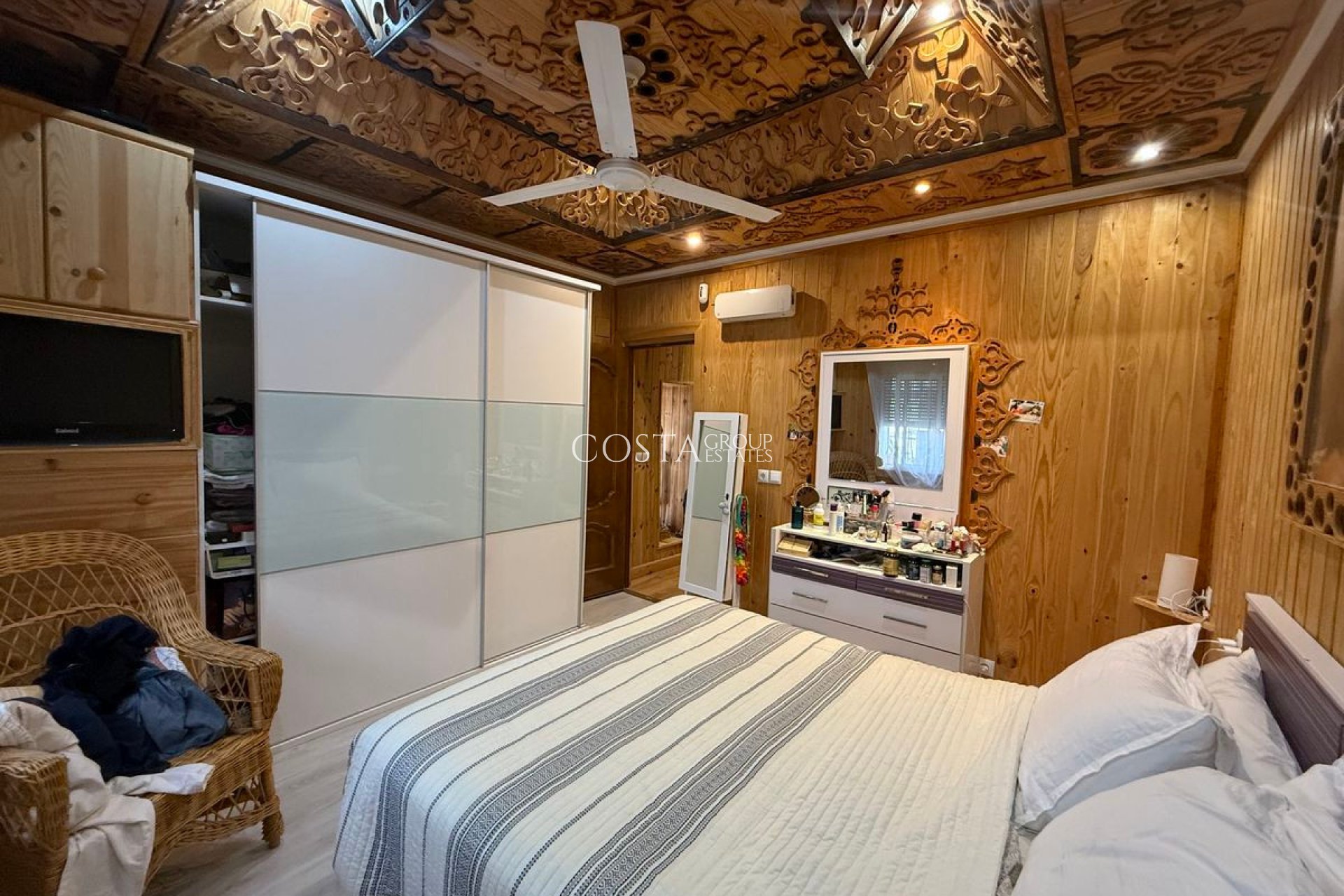 Wiederverkauf - House -
Benijofar