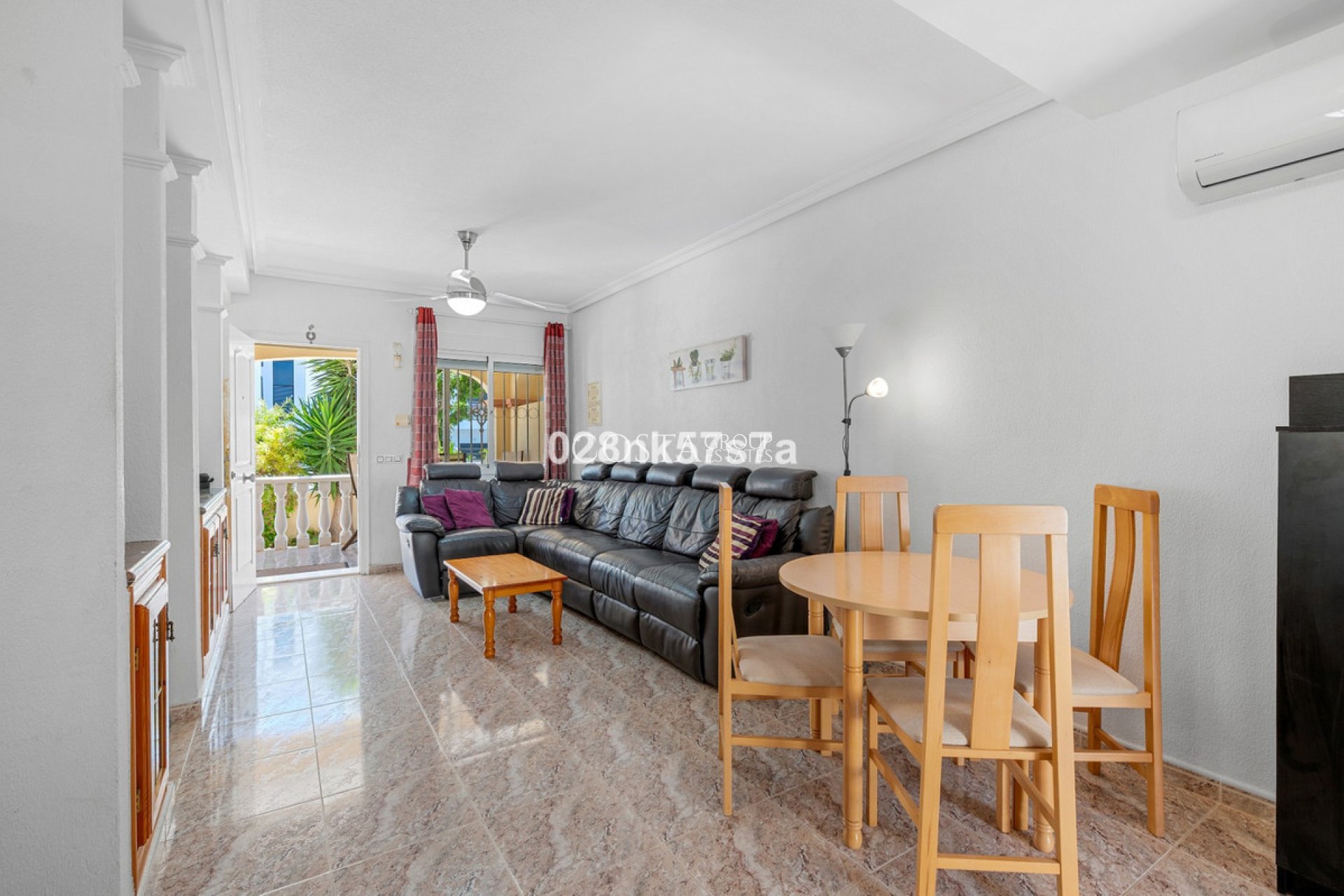 Wiederverkauf - House -
Orihuela Costa - La Zenia