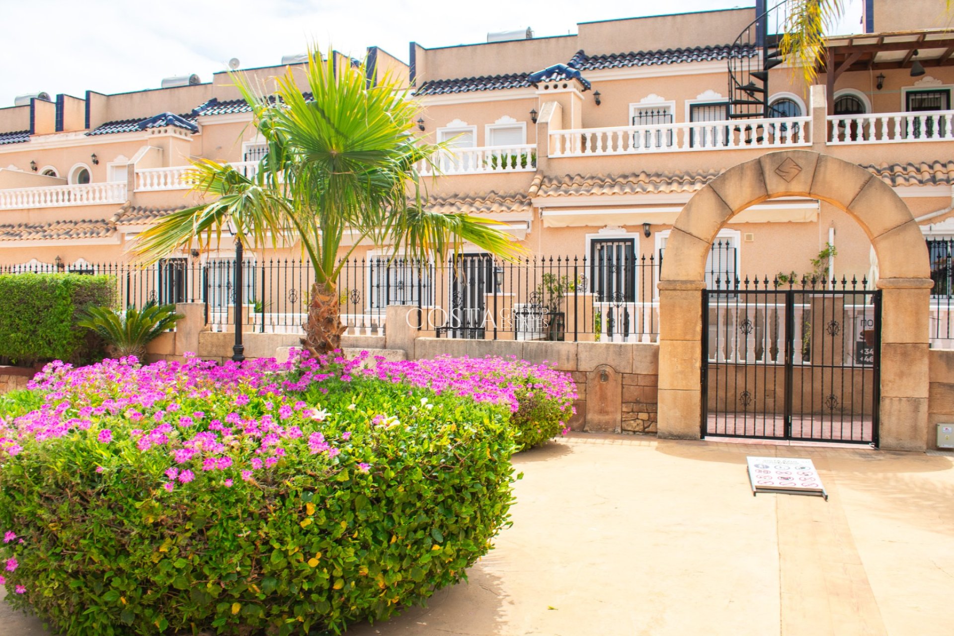 Wiederverkauf - House -
Orihuela Costa - Los Dolses