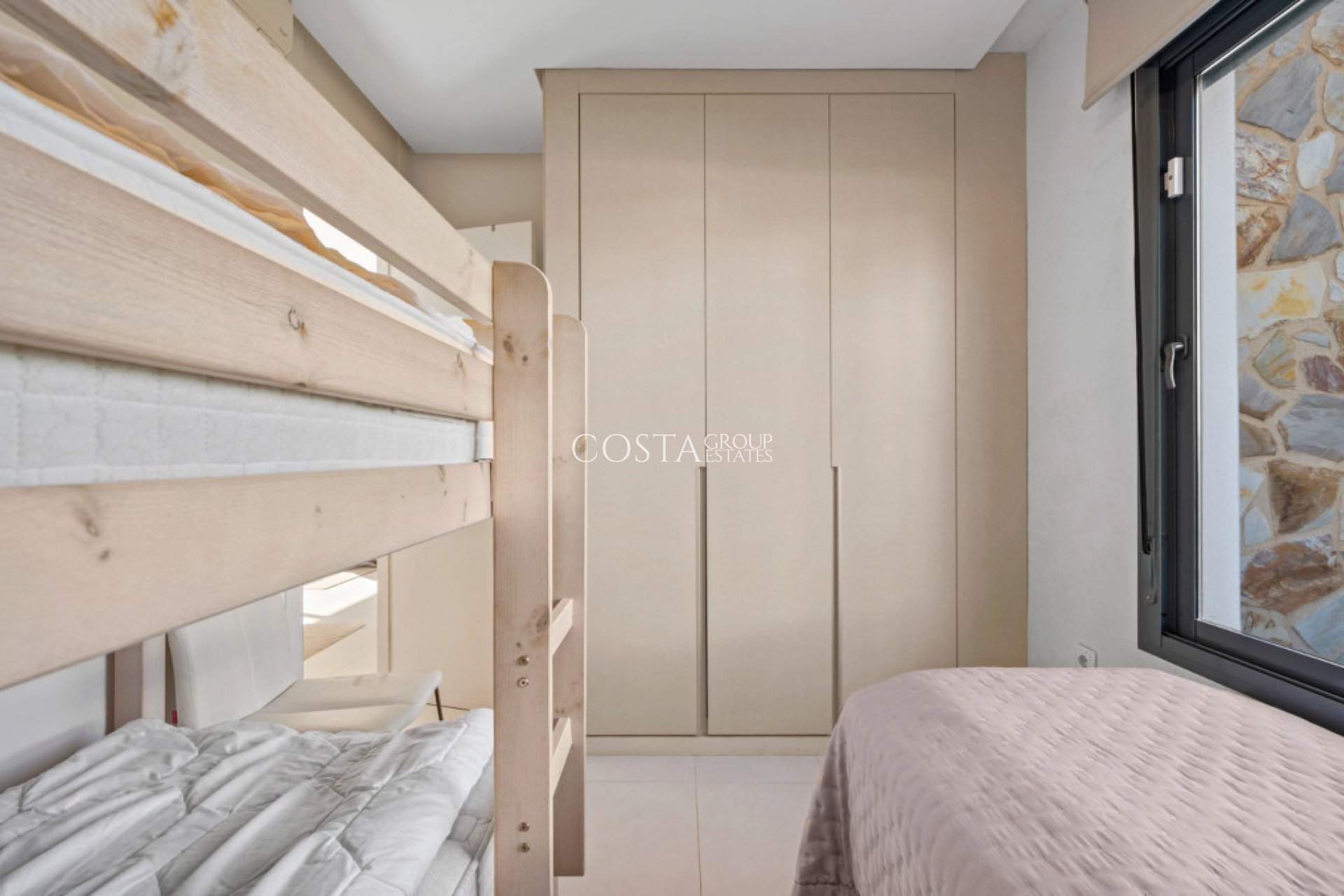 Wiederverkauf - House -
Orihuela Costa - Punta Prima