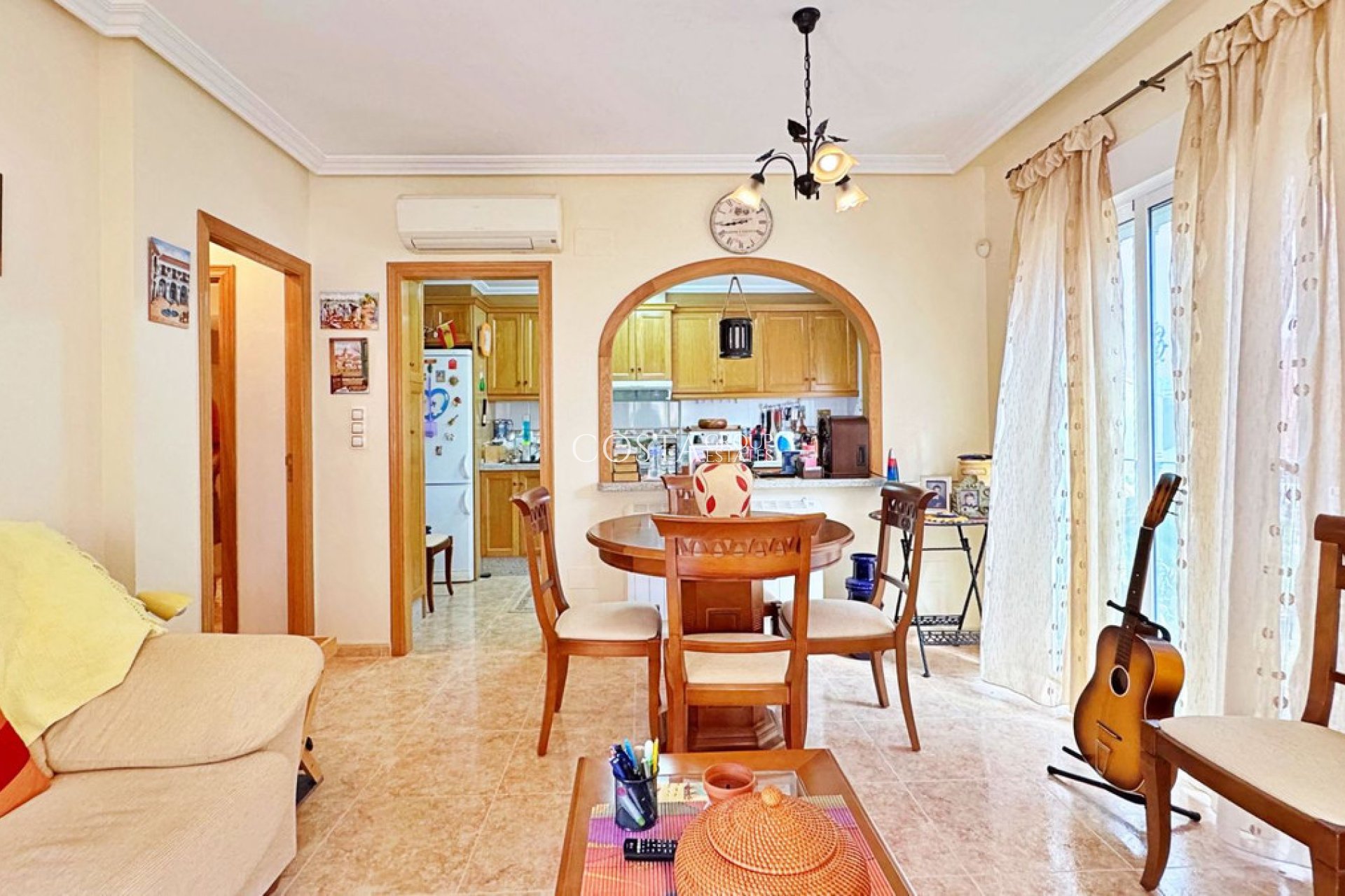 Wiederverkauf - House -
Orihuela Costa - Villamartin