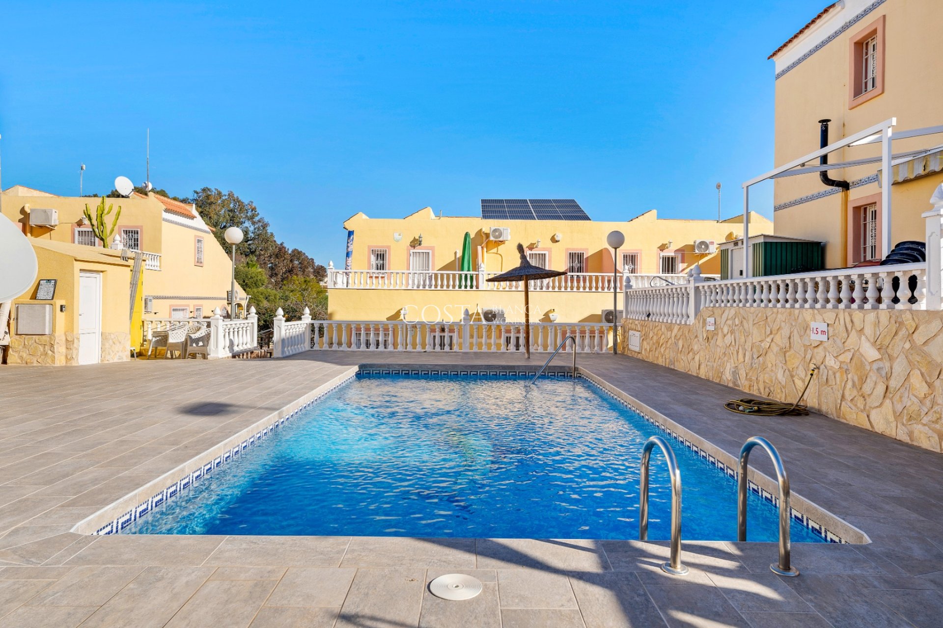 Wiederverkauf - House -
Orihuela Costa - Villamartín