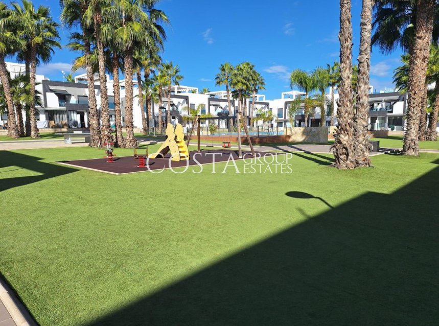 Wiederverkauf - House -
Orihuela Costa