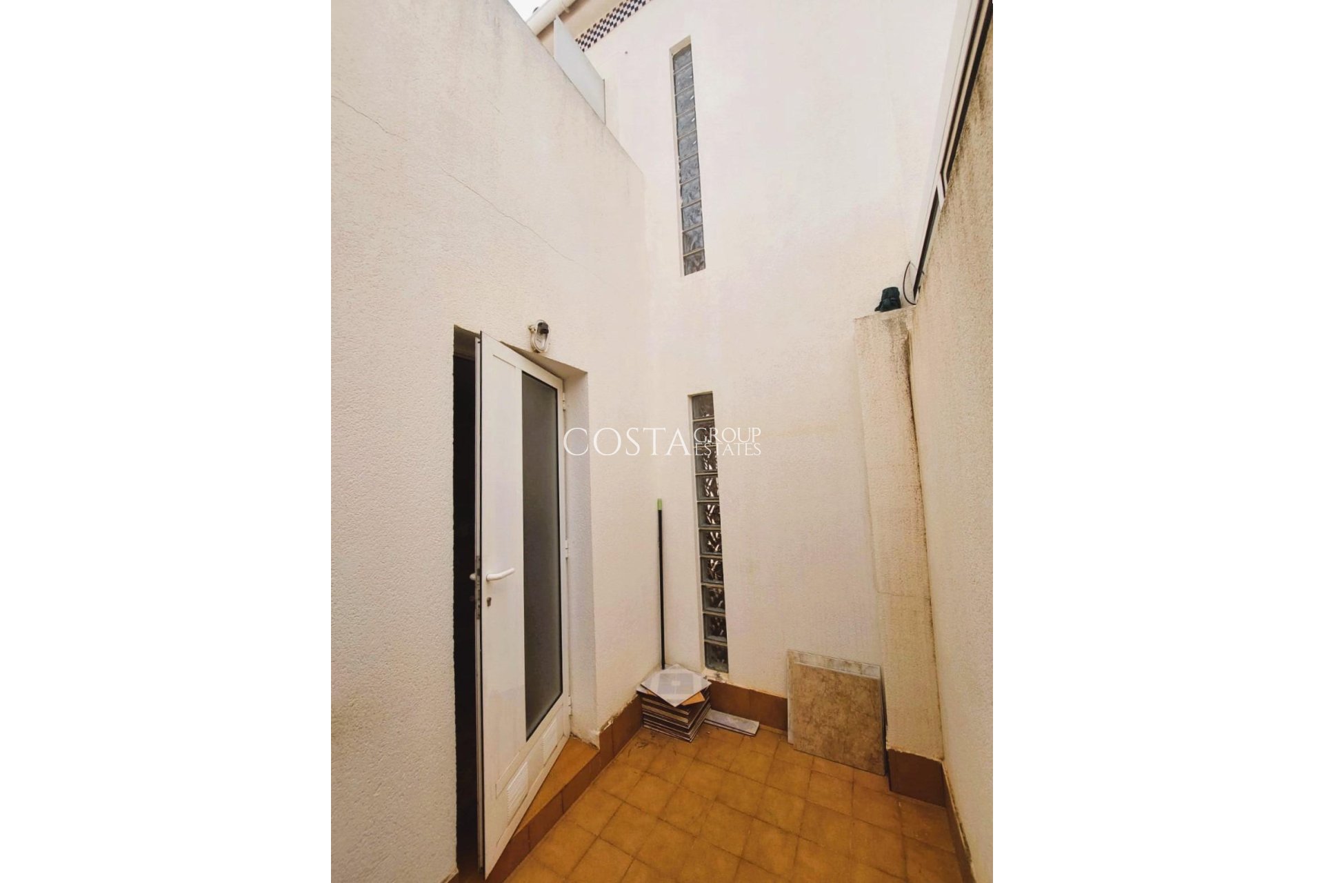 Wiederverkauf - House -
Orihuela - Los Altos