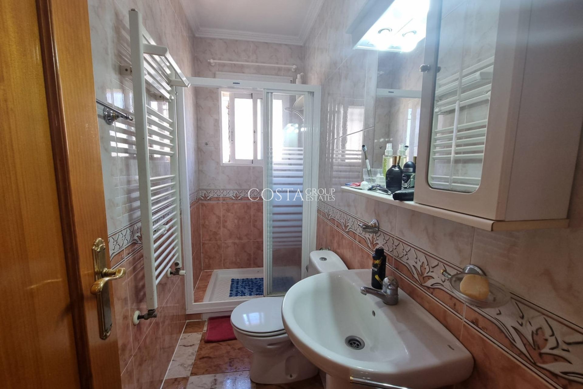 Wiederverkauf - House -
Orihuela - Orihuela Costa