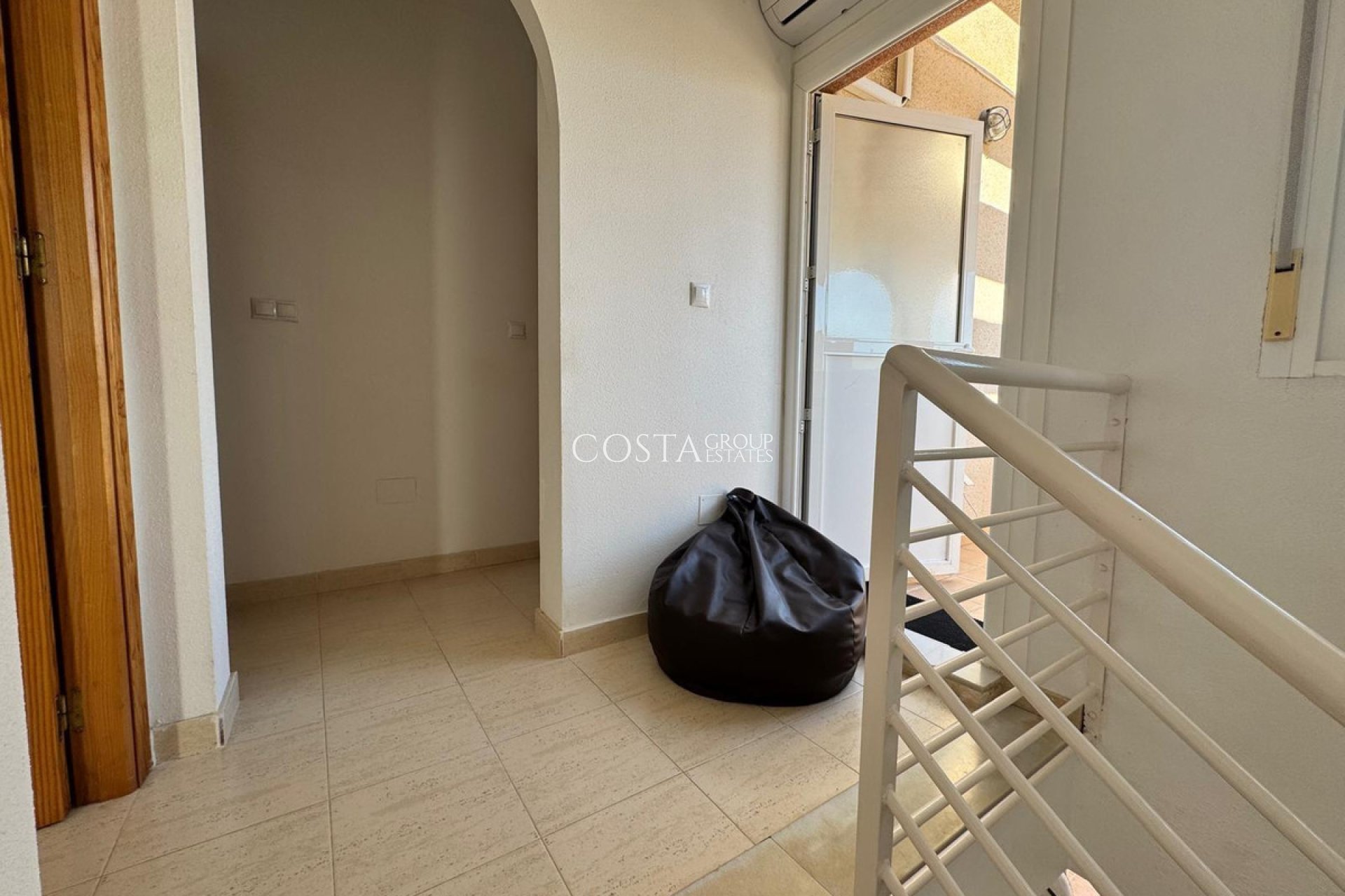 Wiederverkauf - House -
Orihuela - Orihuela Costa