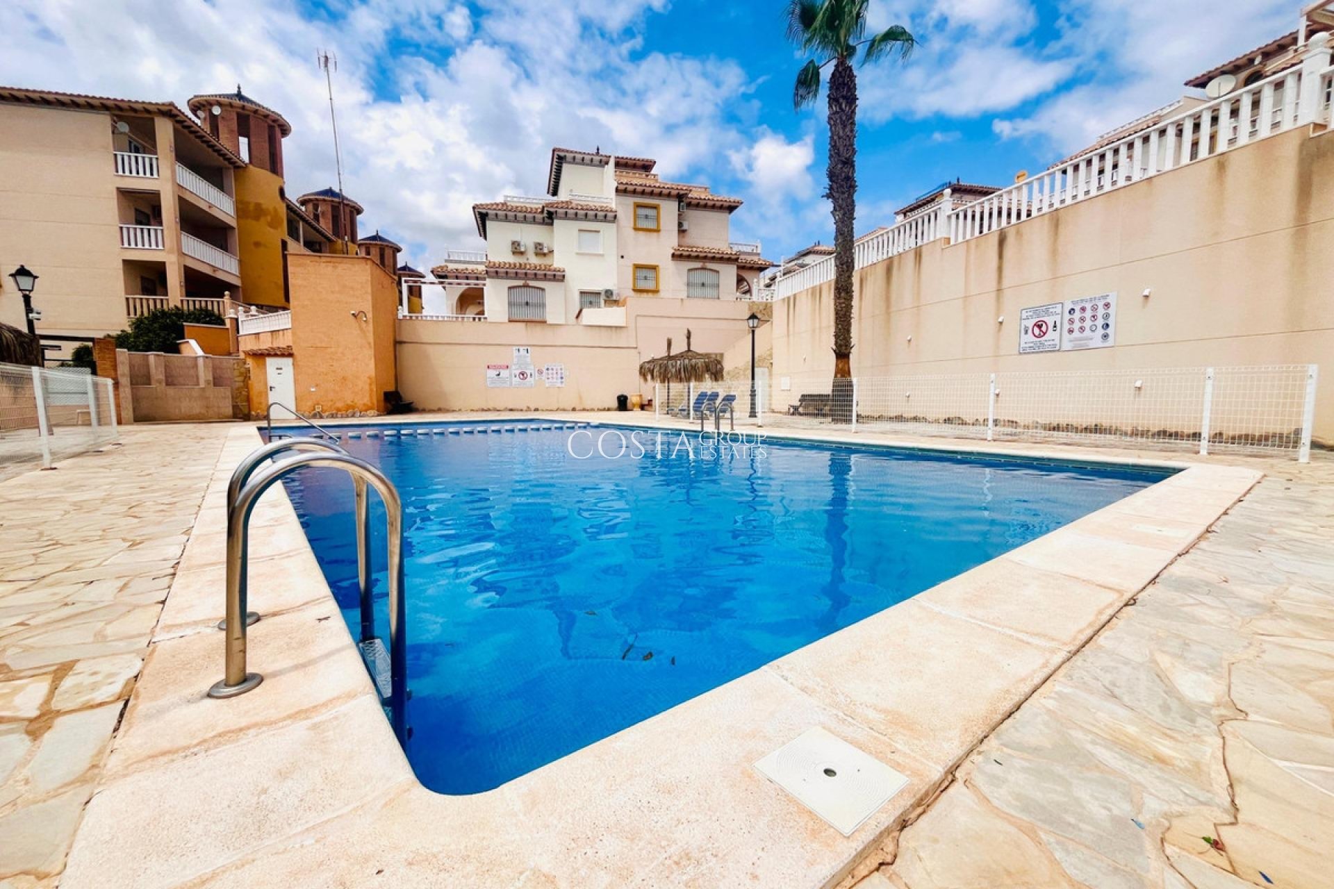 Wiederverkauf - House -
Orihuela - Orihuela Costa